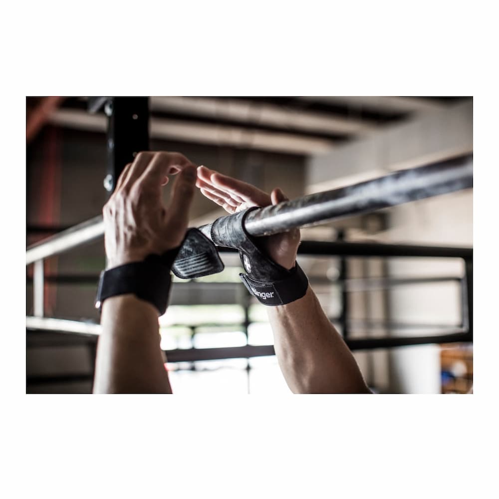 HARBINGER Lifting Grips Black