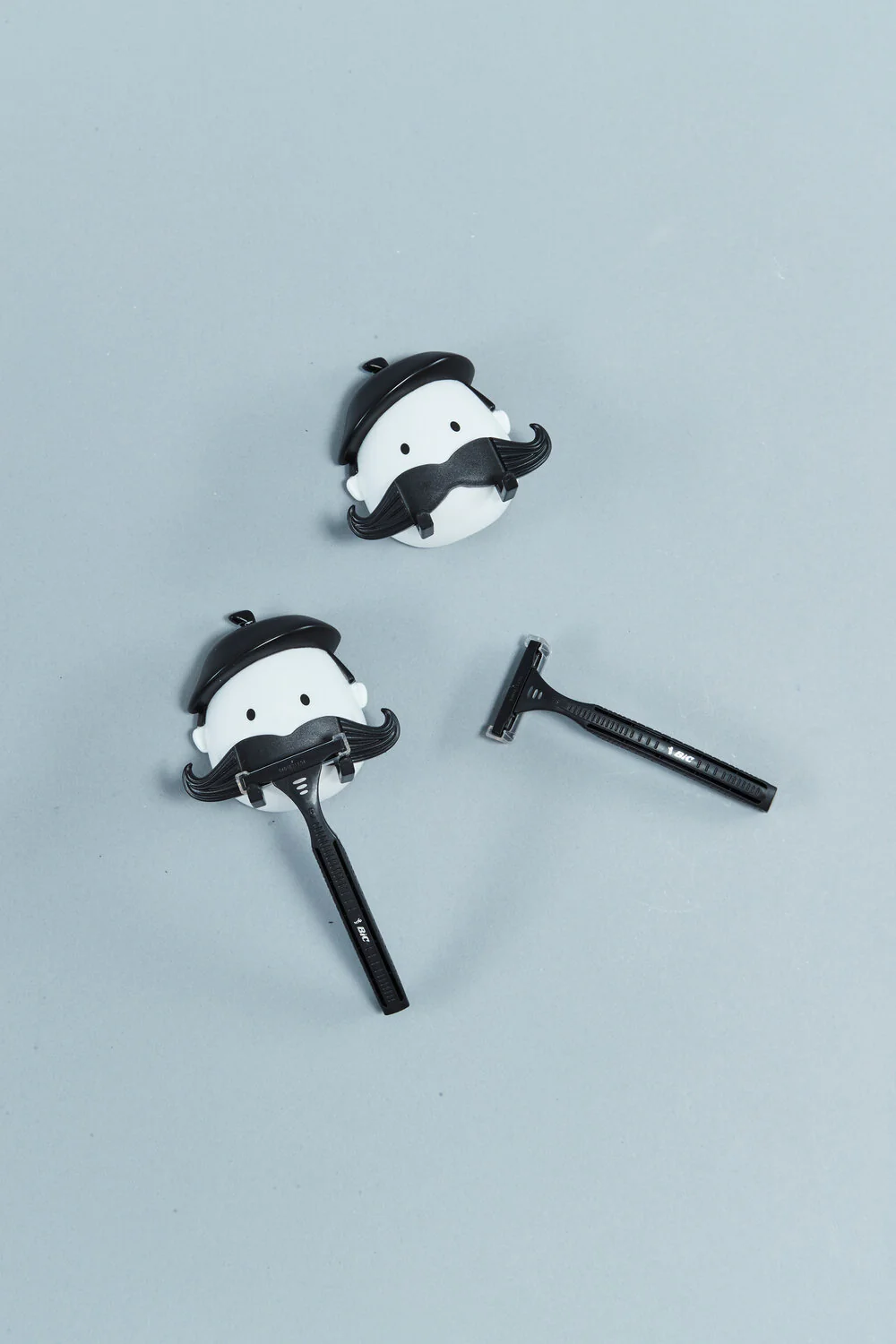 Peleg Design  Mr. Razor, holder til barberskraber - sort/hvid