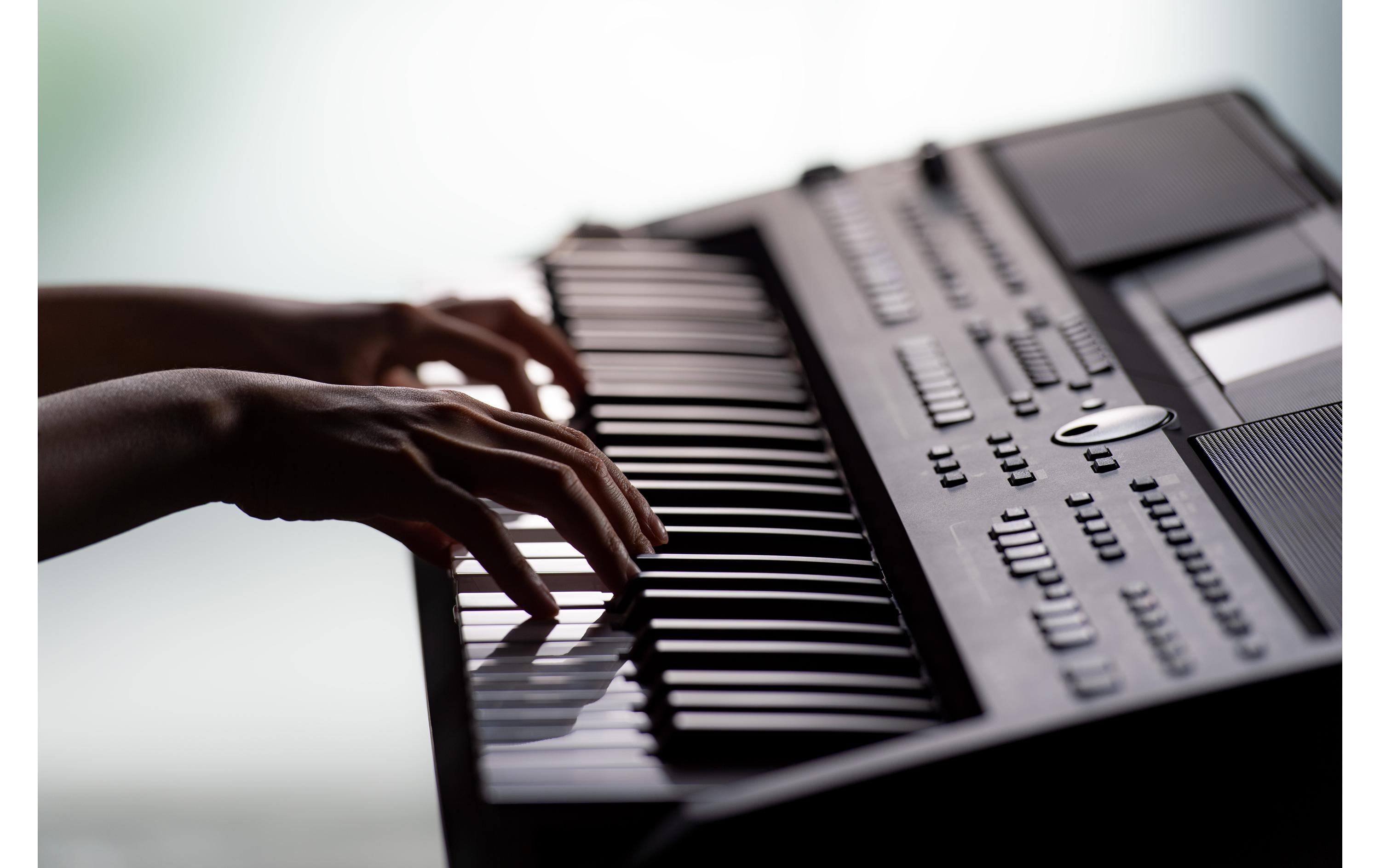 Workstation PSR-SX600<br>Keyboard für hochwertige musikalische Erlebnisse