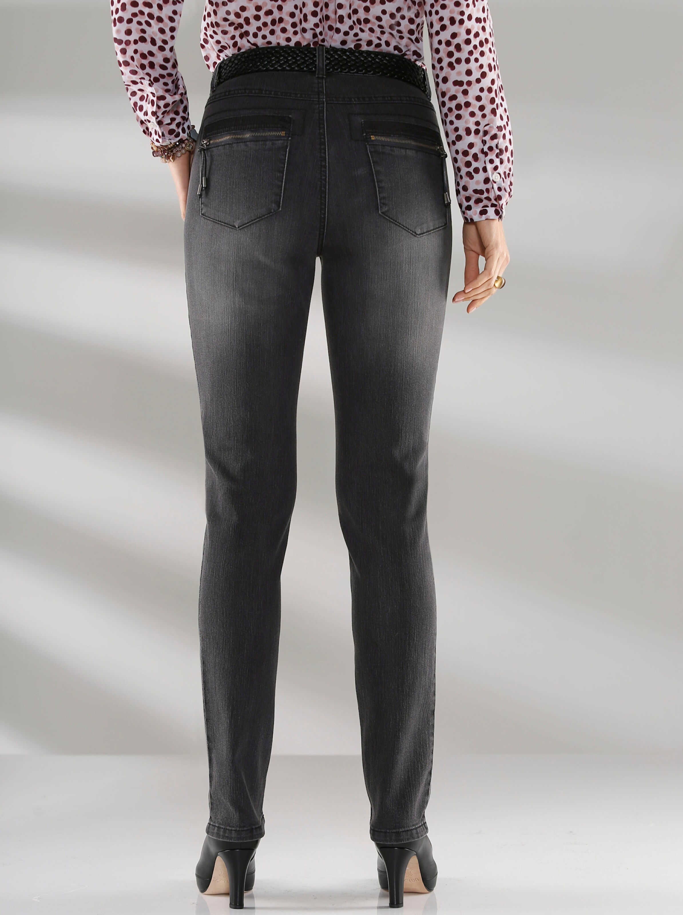Röhrenjeans in anthrazit-denim