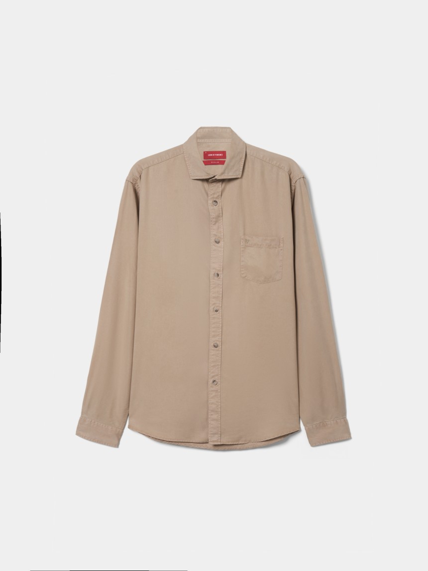 Camisa regular fit em liocel