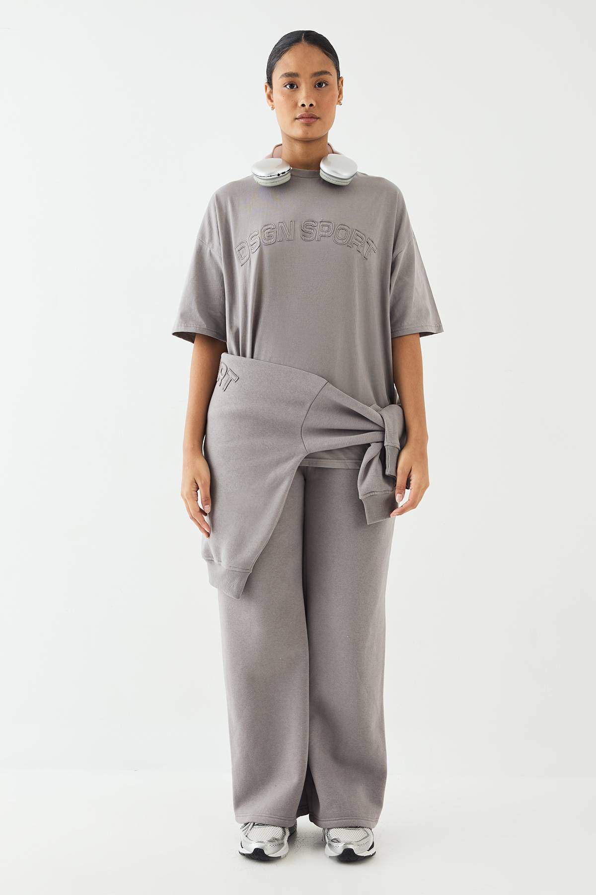 Jogging Jambe Droite avec Appliqué Tissu Assorti DSGN Studio