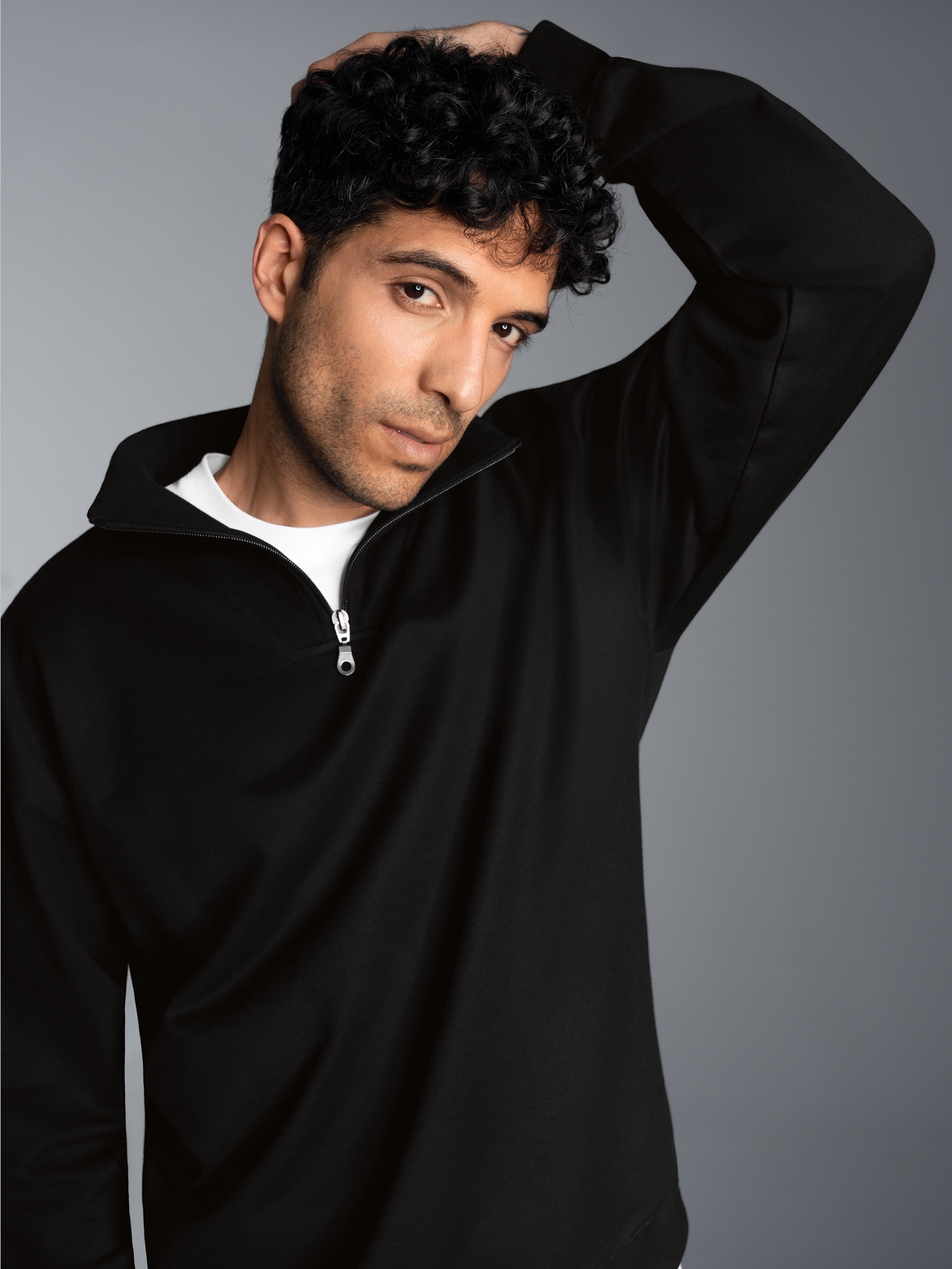 Troyer in bequemer Sweat-Qualität Schwarz