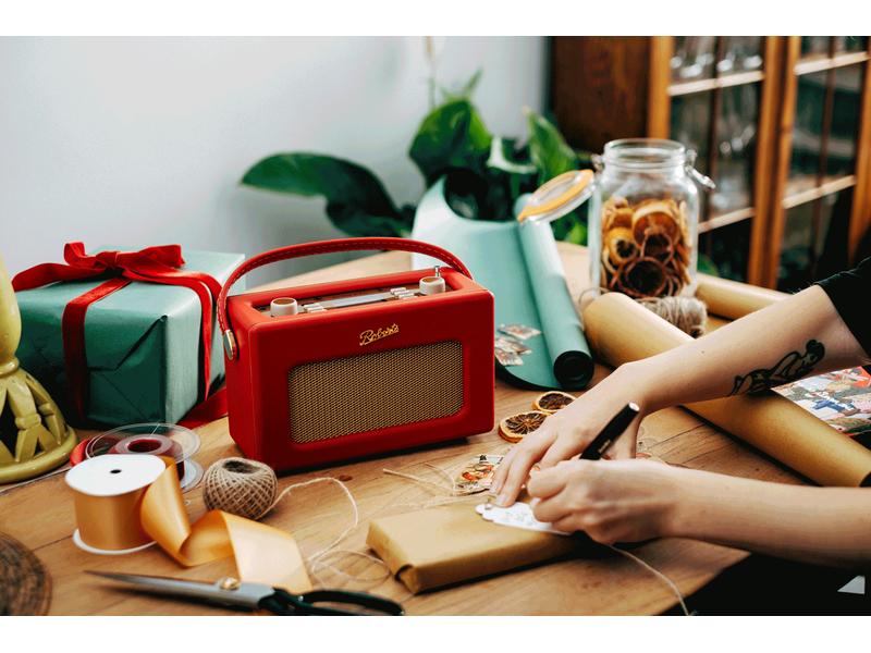 Roberts DAB  Radio Revival iStream 3L Rot DAB -Radio im Retrostil der 1950er-Jahre