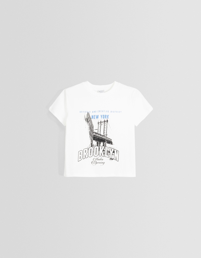 Camiseta de manga curta com estampa e modelagem regular