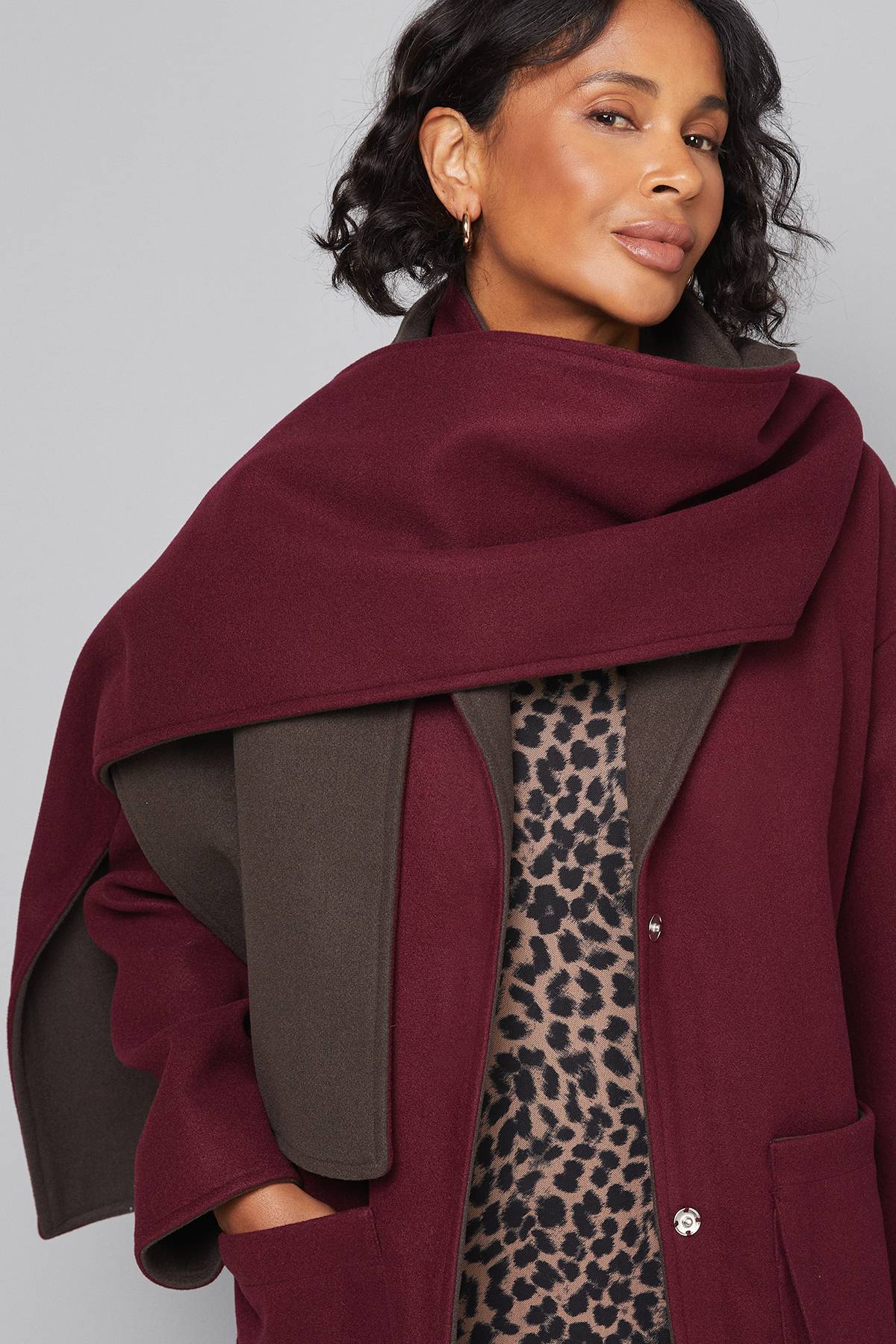 Wallis Manteau à Détail Foulard Double Face