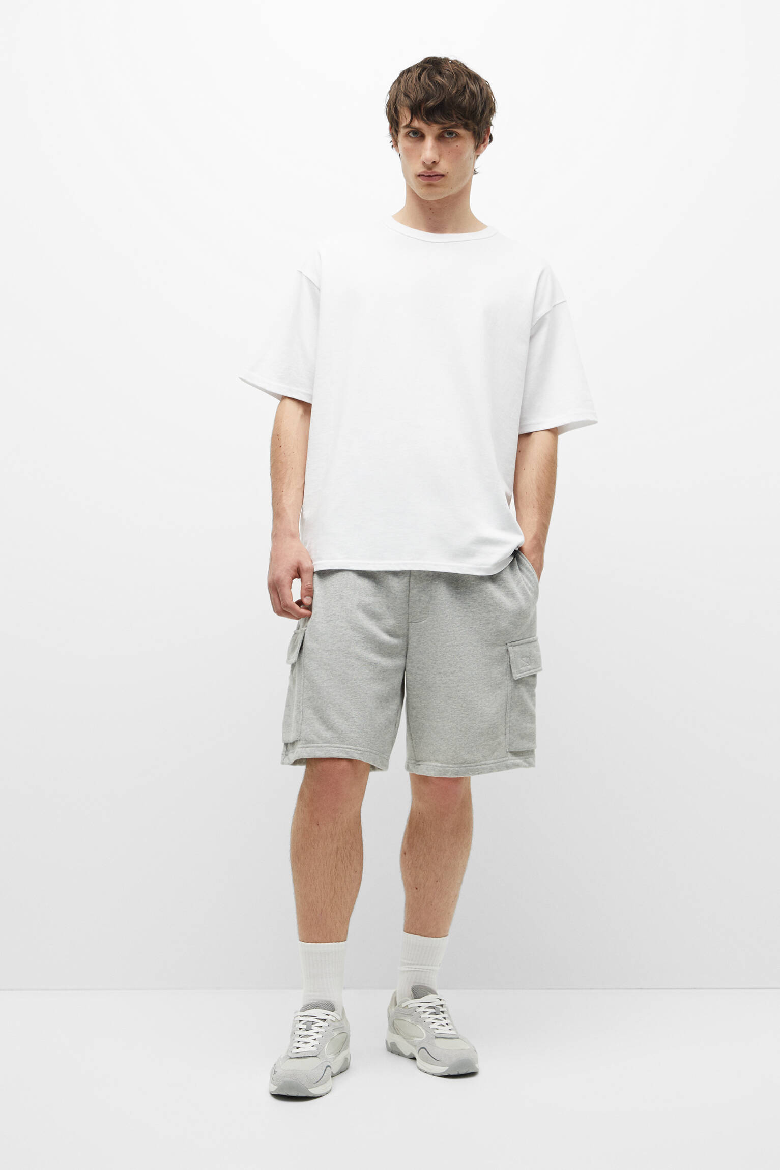 CONJUNTO DE MOLETOM BERMUDA JOGGER - CINZA MÉDIO