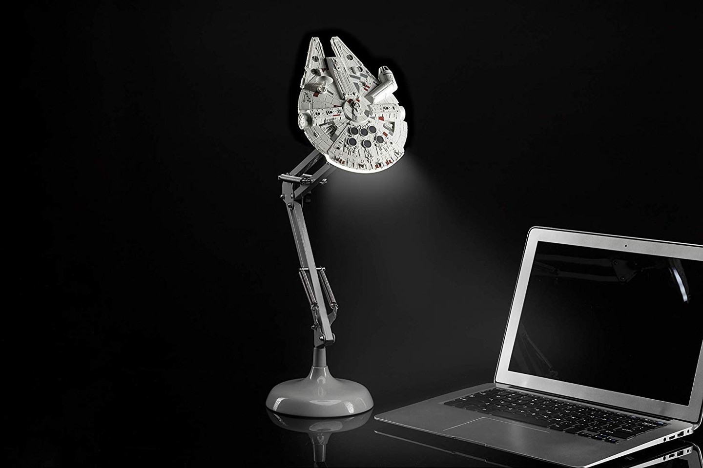 Star Wars - Millennium Falcon Bord Lampe
