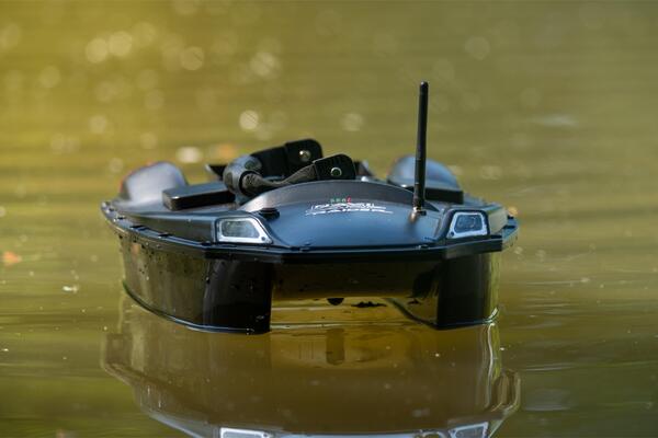 Bateau amorceur Navicarp Raider