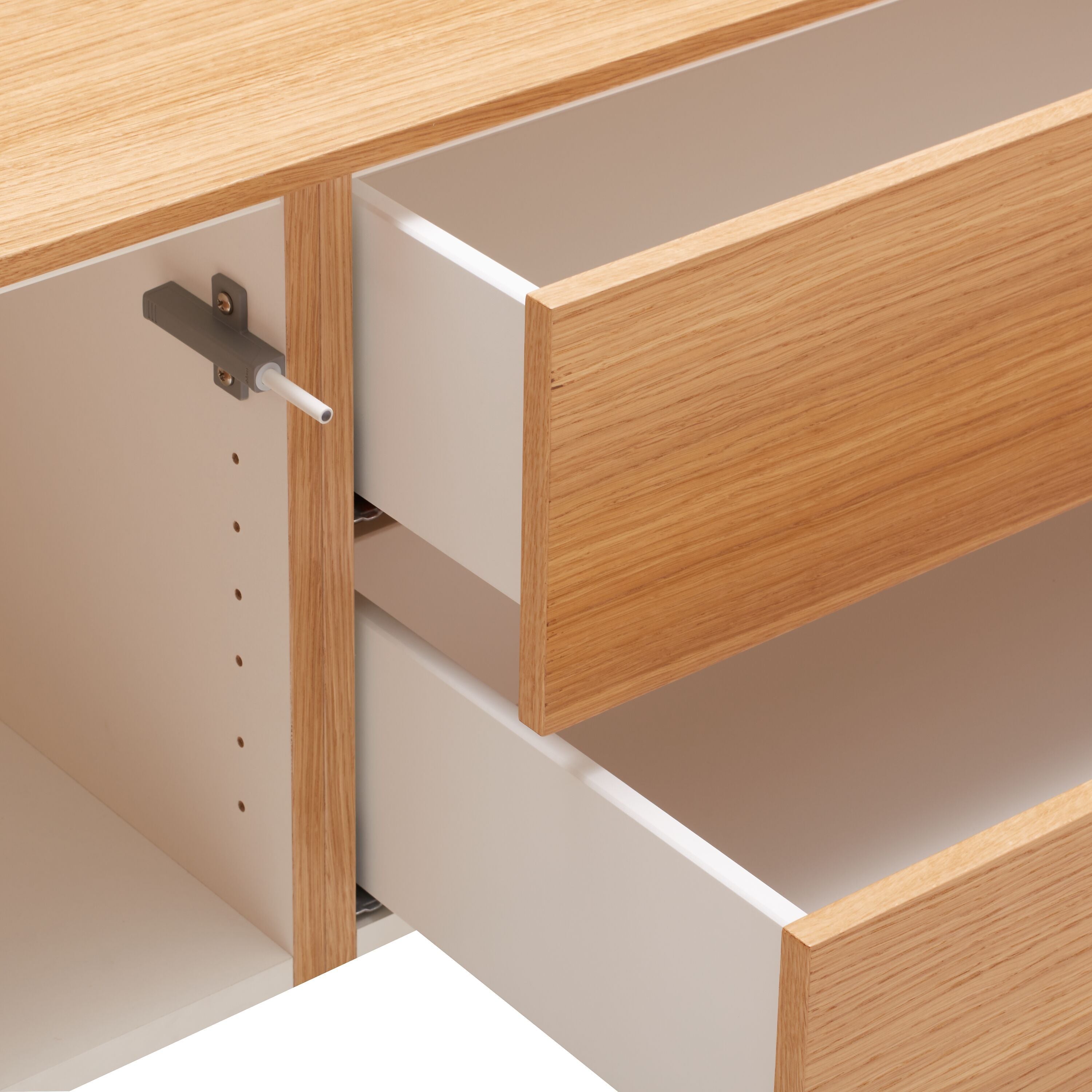 TILL Lowboard - Eiche furniert / B: 196.0 cm x T: 41.0 cm x H: 69.6 cm