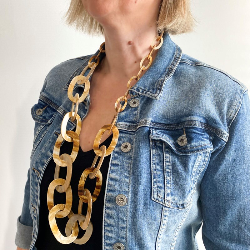 Collier long mailles beiges