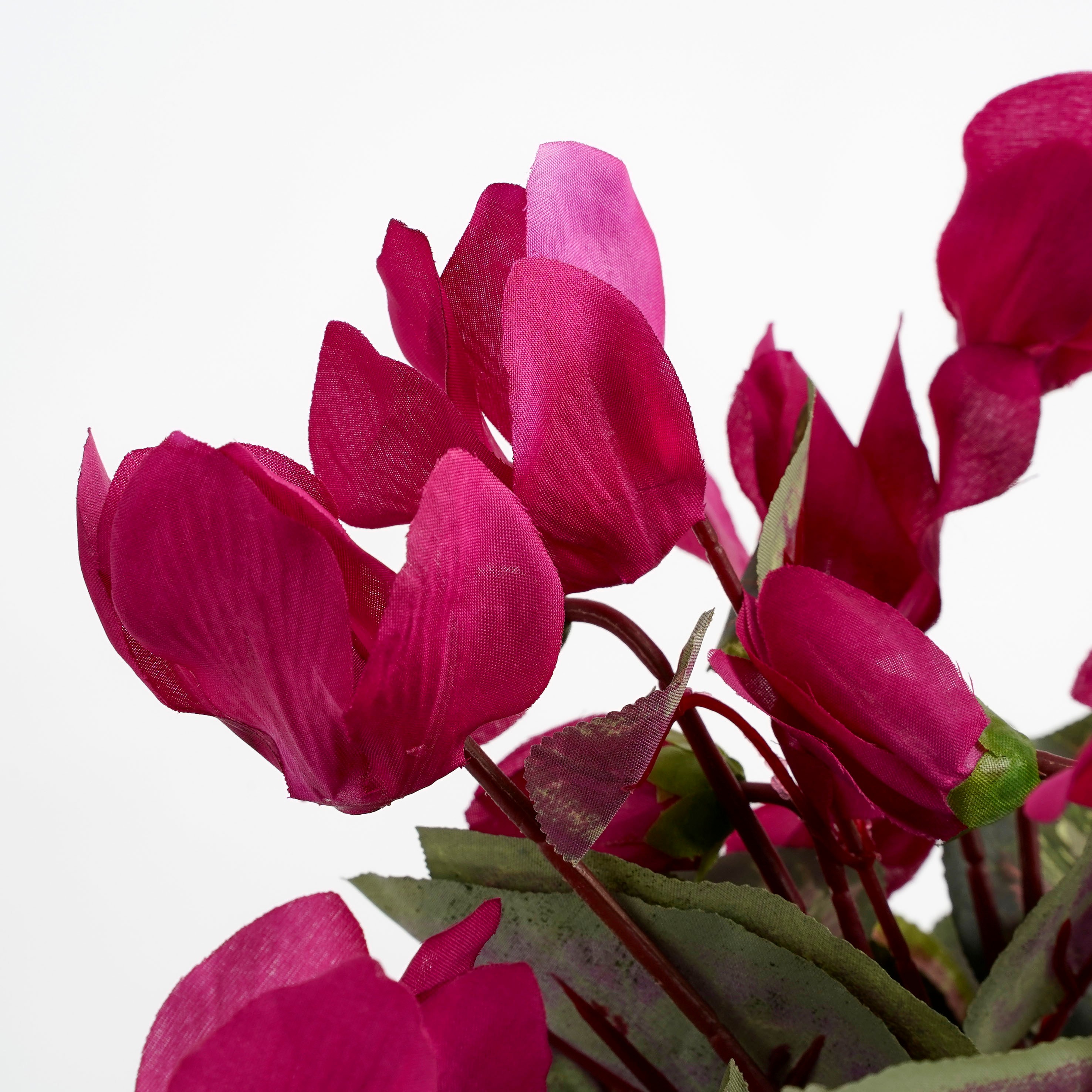 Mica decorations - cyclamen artificielle rose foncé en pot h30