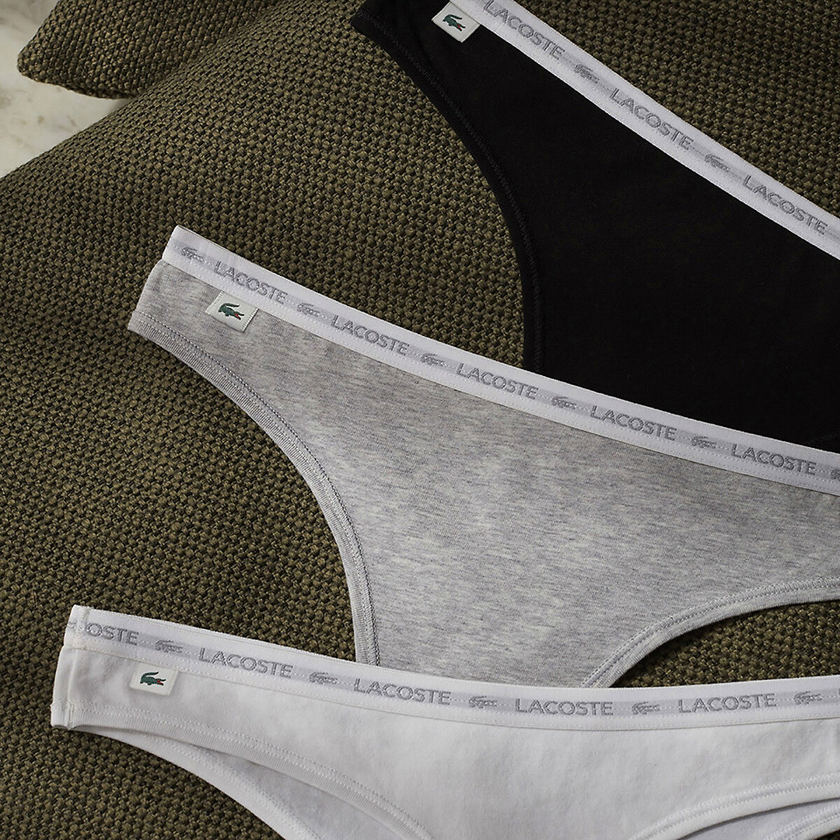 LACOSTE<br>Conjunto de 3 tangas de algodão
