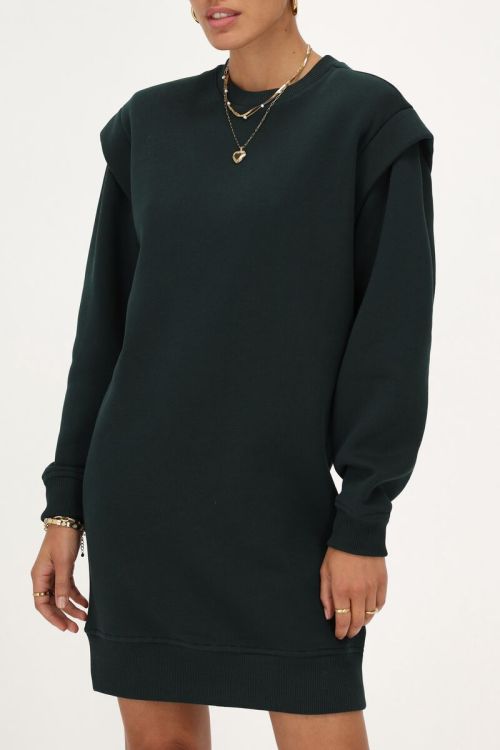 Donkergroene sweaterjurk met schoudervulling