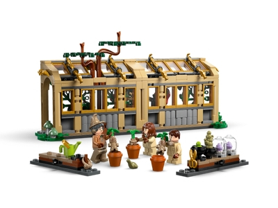 LEGO Kasteel Zweinstein™: Kruidenkundeles (76445)