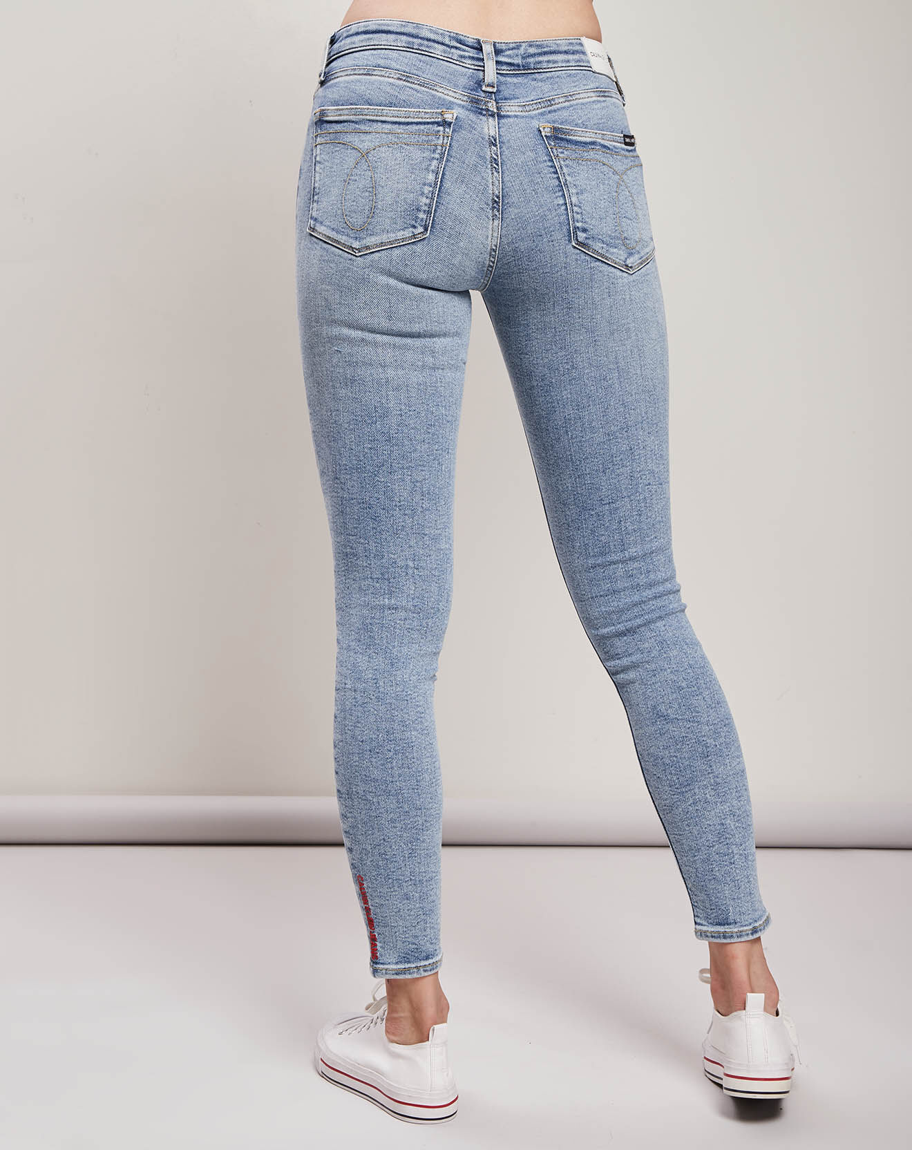 Calvin Klein Jean Skinny Fit Mid Rise bleu