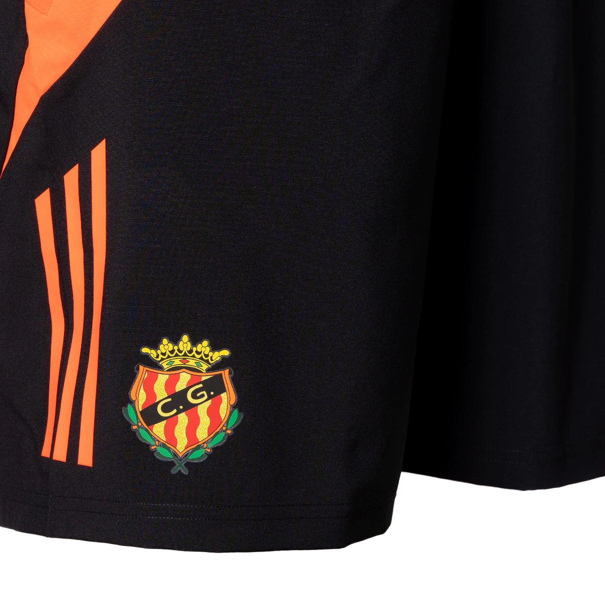 Bermudas adidas Gimnàstic de Tarragona Passeio Jogadores 2024-2025 Criança
