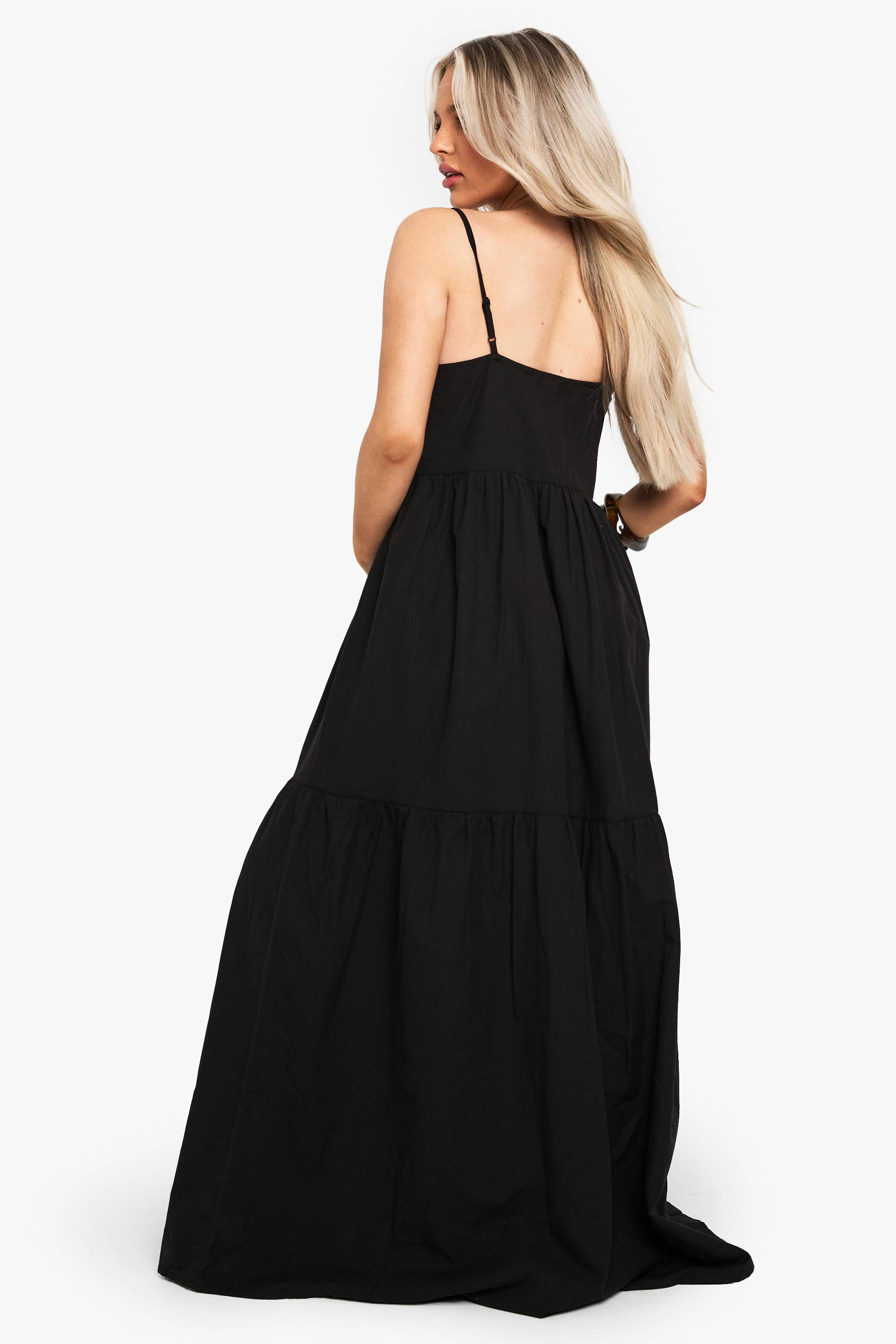 boohoo Robe Maxi À Bretelles Étagée Aspect Lin De Maternité