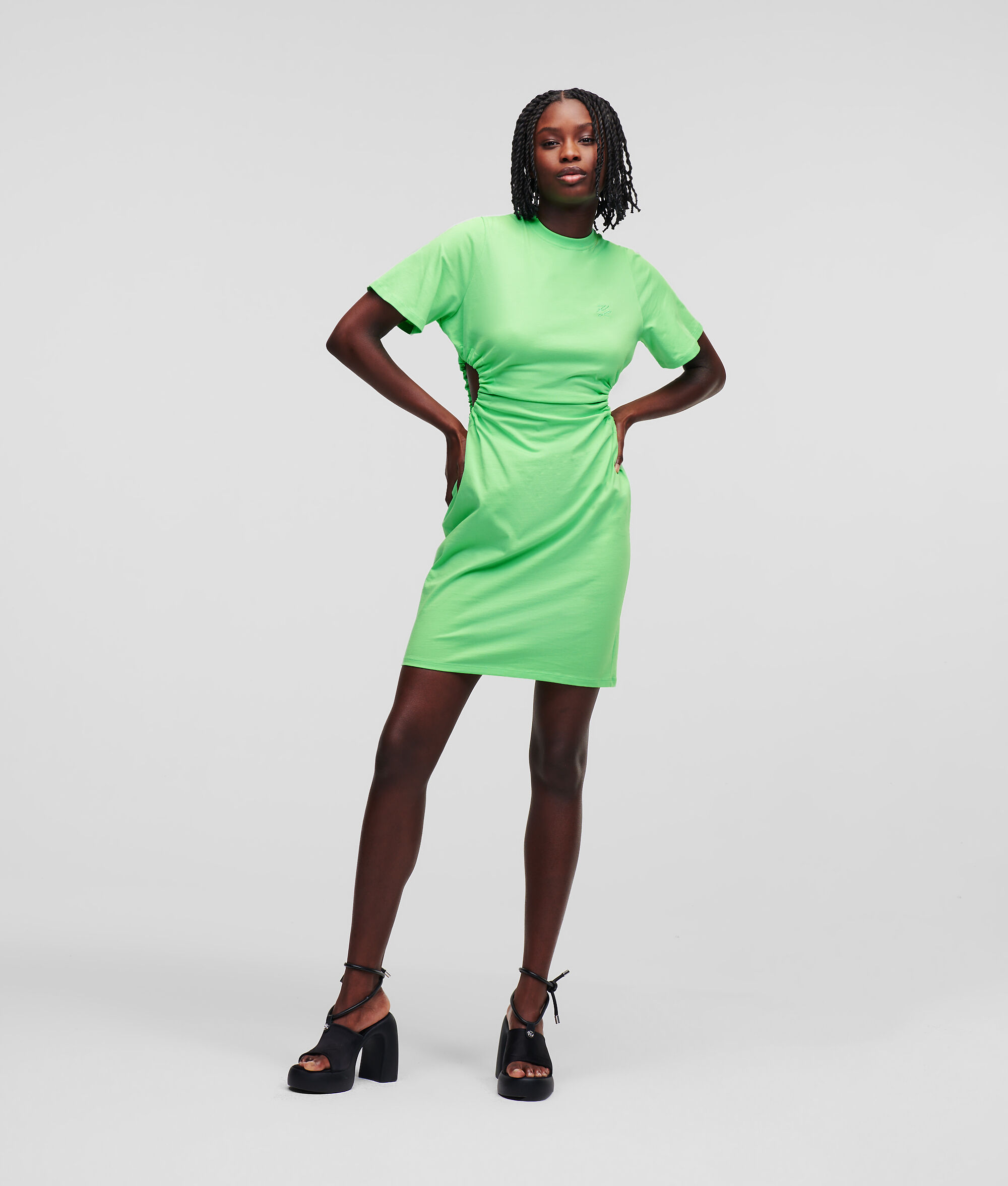 ROBE EN JERSEY AVEC DÉCOUPE
