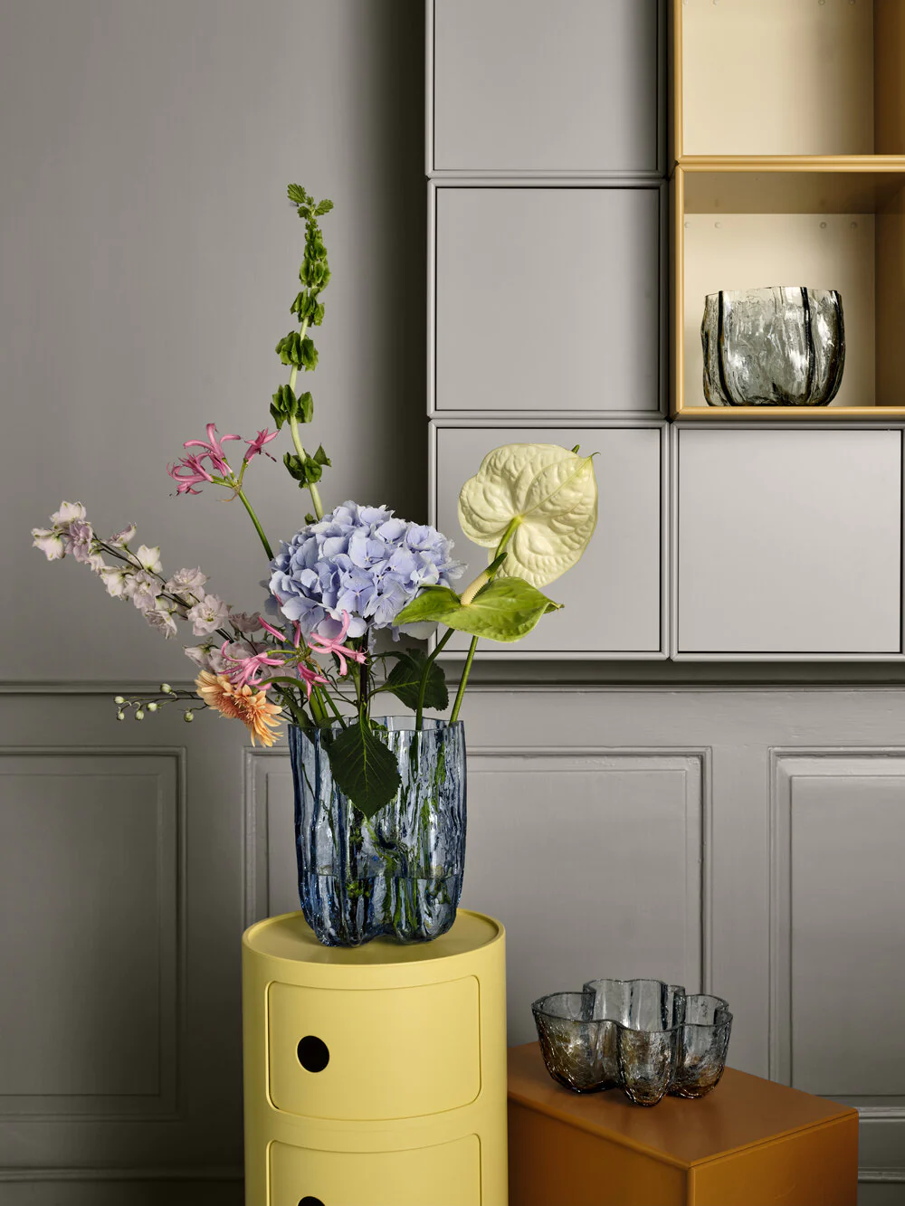 Kosta Boda  Crackle vase, circular - H27 cm.