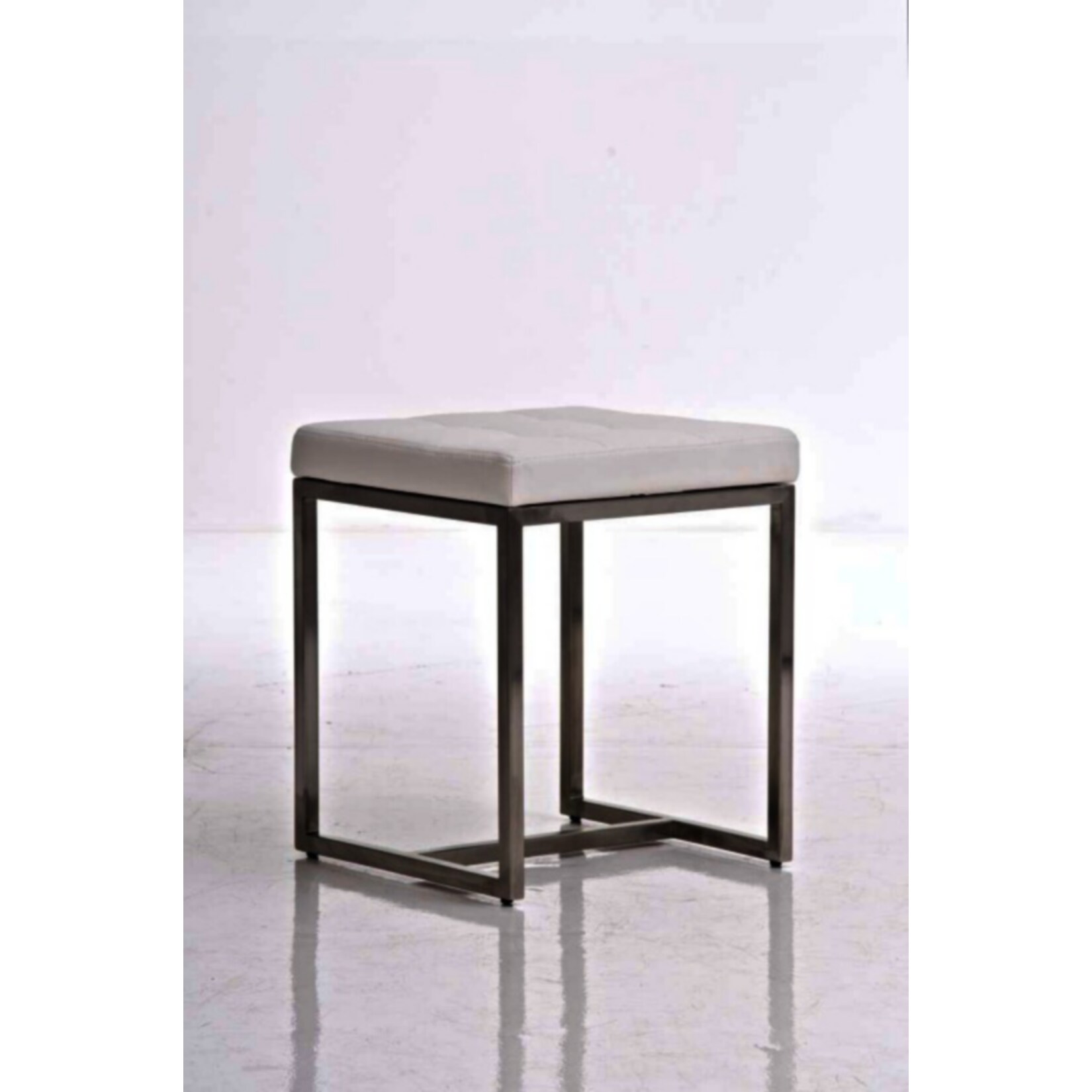CLP Edelstahl-Sitzhocker Barci Kunstleder I Moderner Hocker Mit Hochwertiger Polsterung Und Bodenschonern I In Vielen Farben