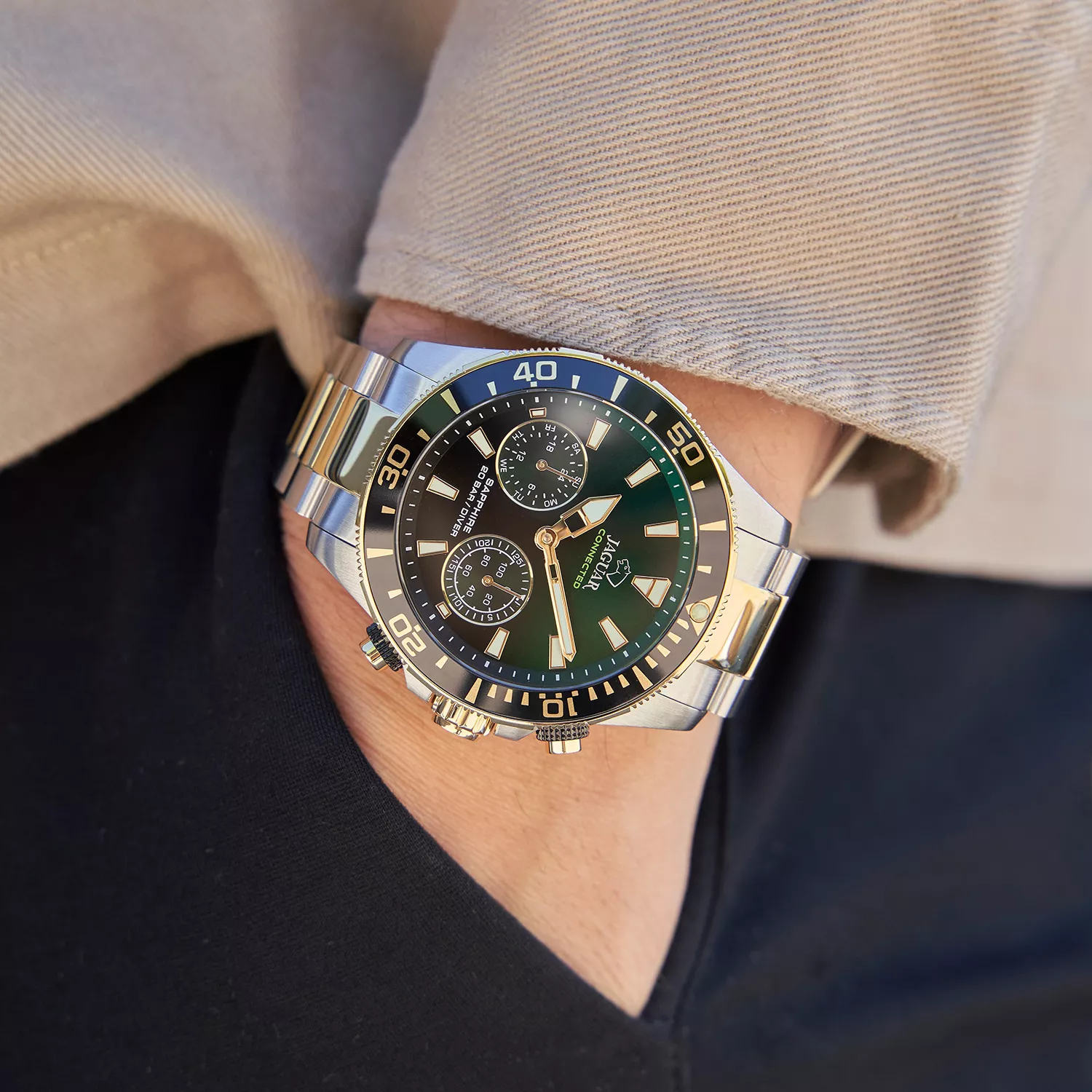 Jaguar Connected Diver J889/5