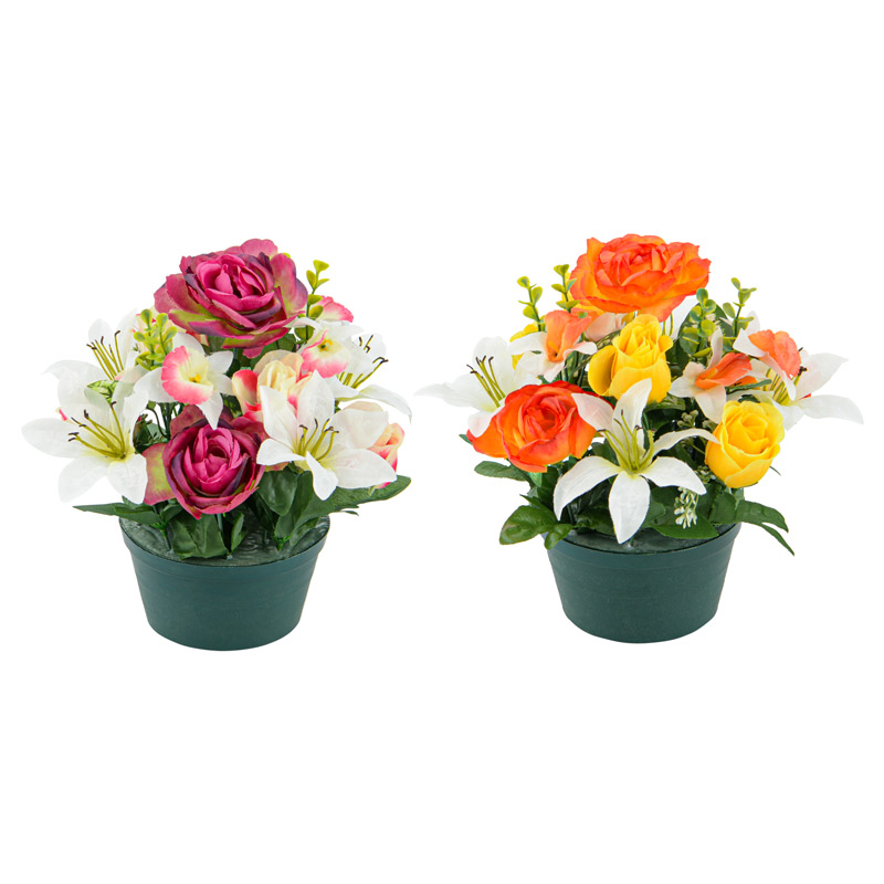 Coupe de boutons de rose, lys et camélias