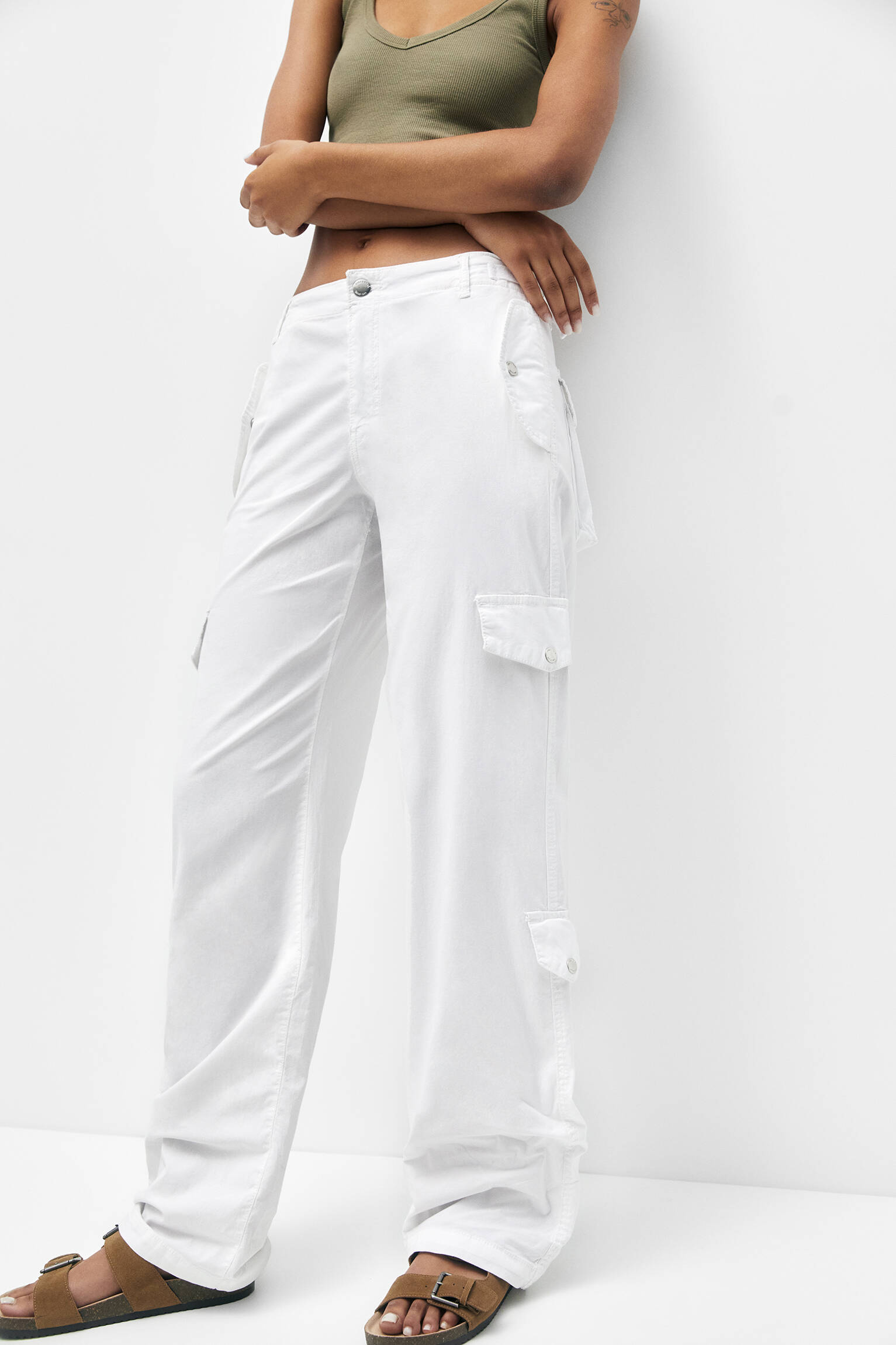 Calça cargo com cintura ajustável - branca