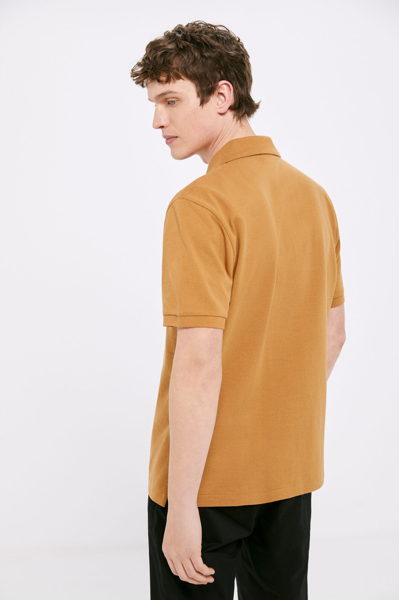 Camisa polo básica em piqué - bege