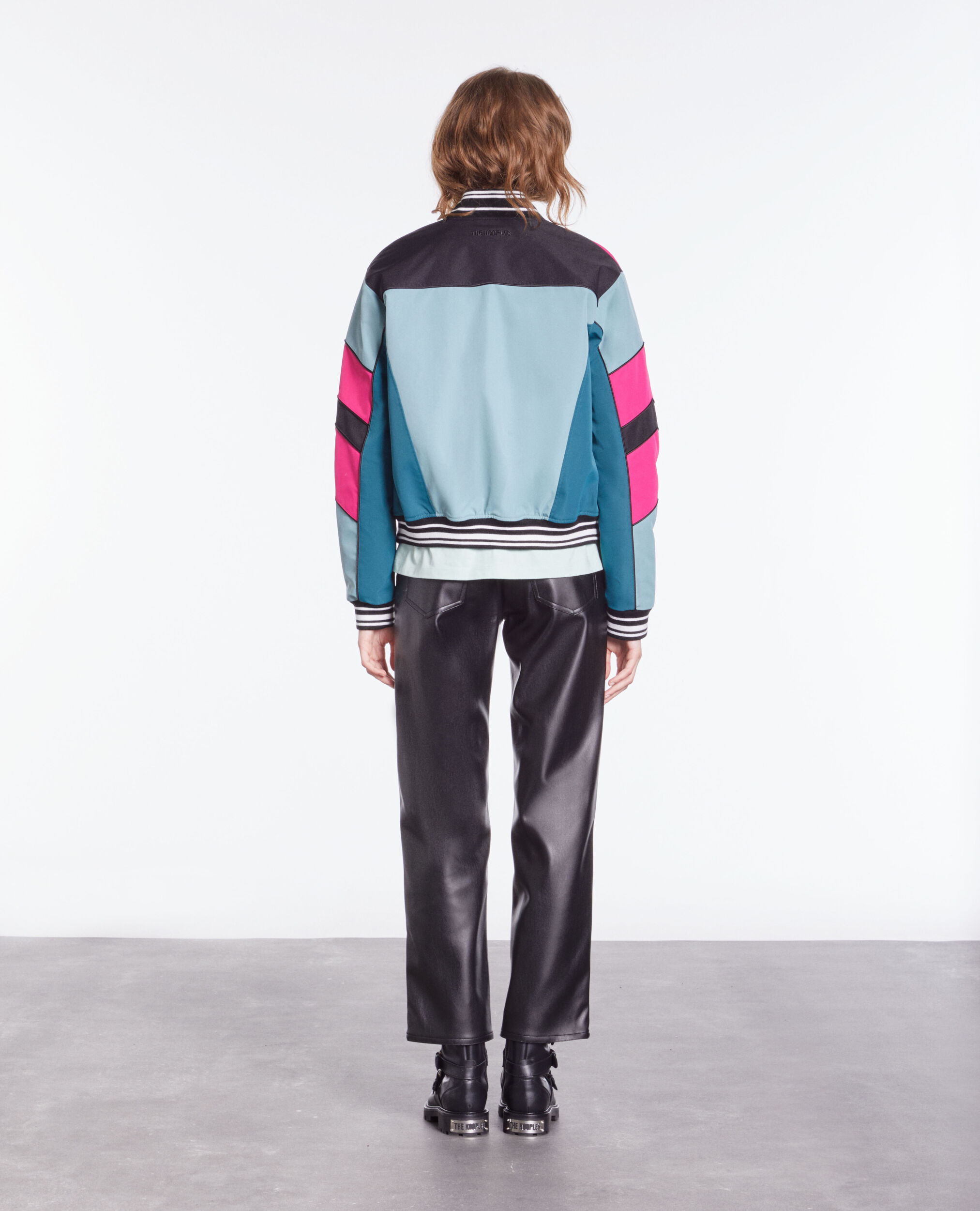Blouson court avec patchwork multicouleur