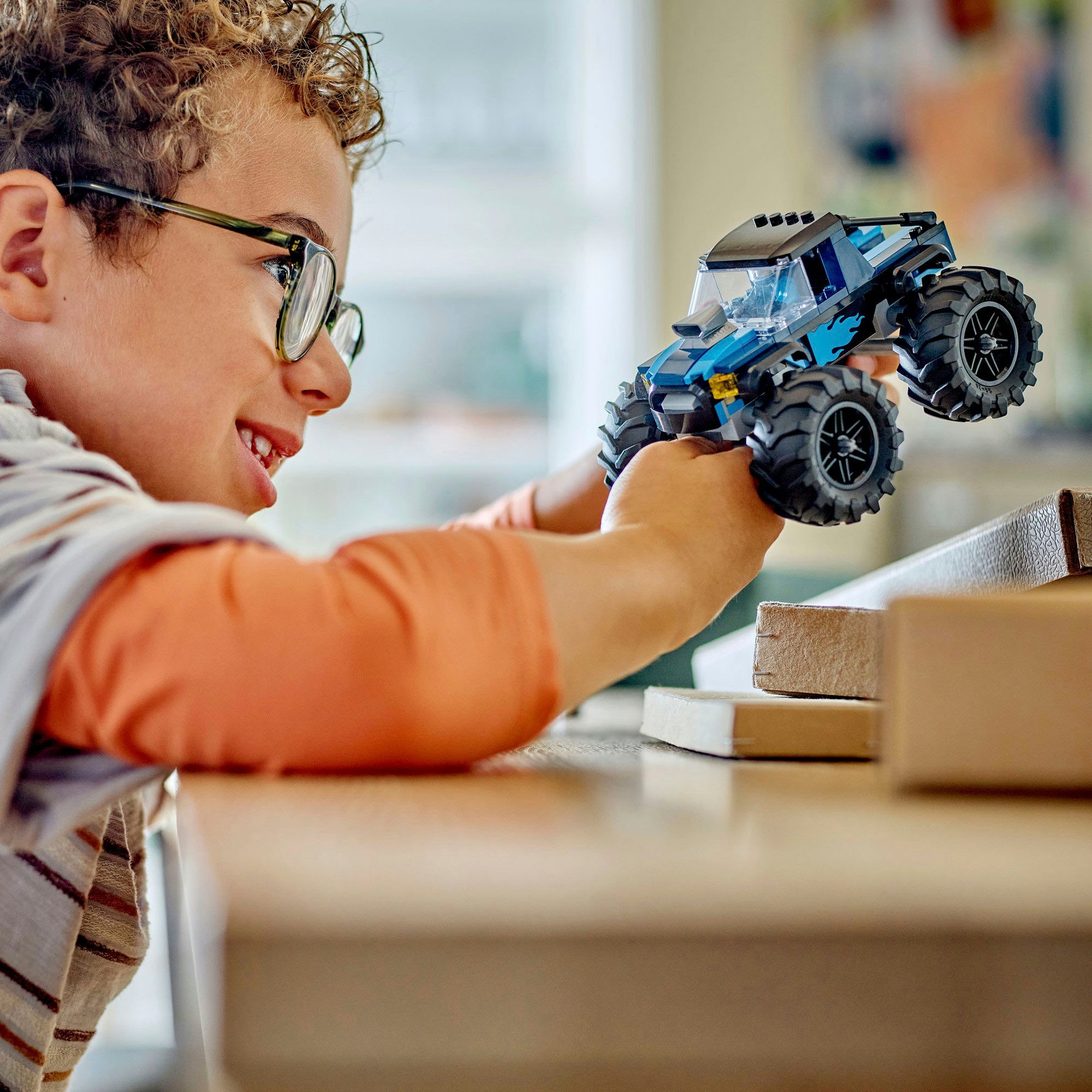 LEGO® Konstruktionsspielsteine »Blauer Monstertruck (60402), LEGO City« Made in Europe