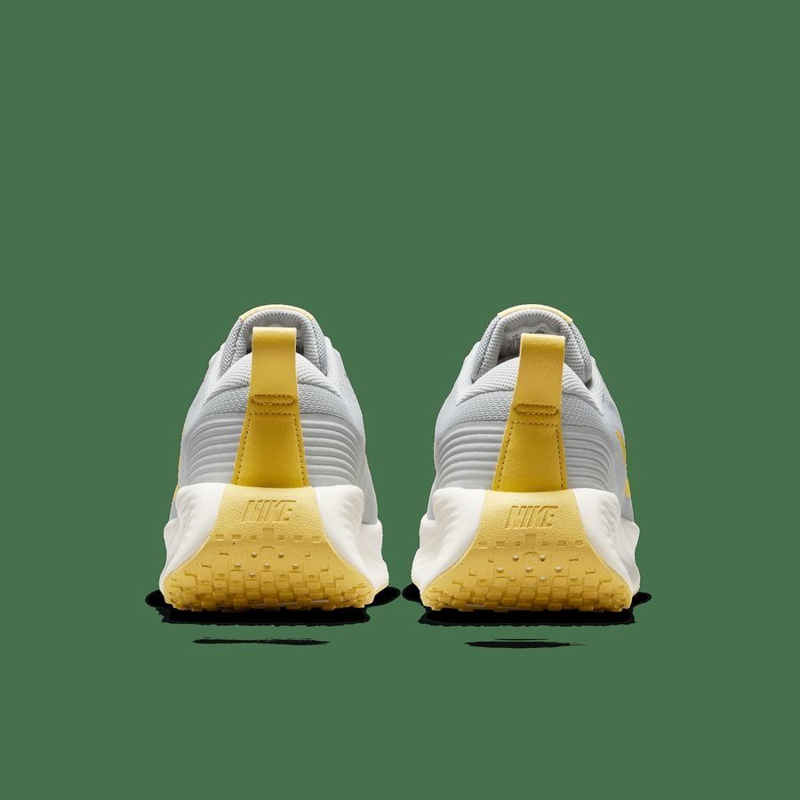 Nike Promina