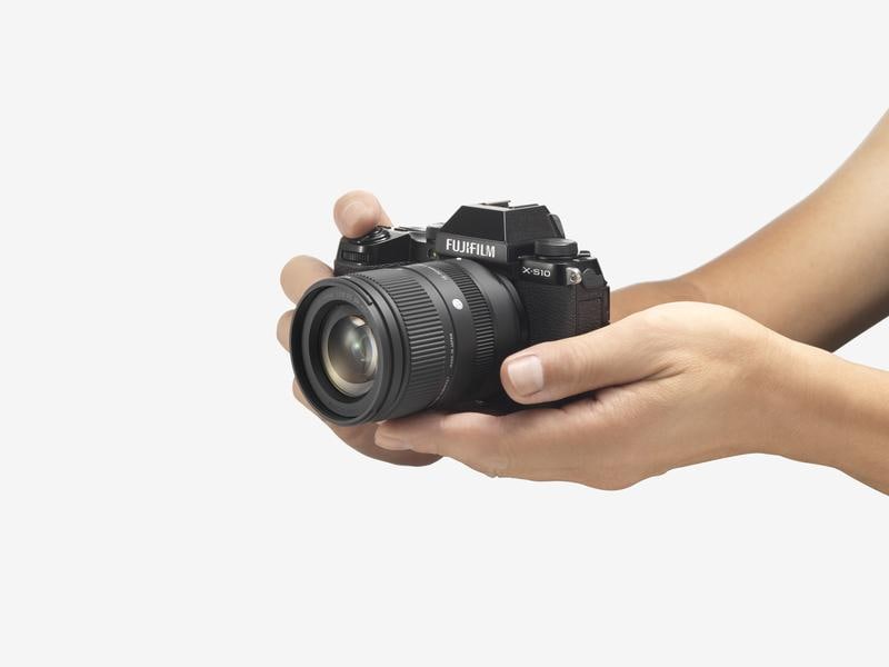 Sigma Zoomobjektiv 18-50mm f / 2.8 DC DN Fujifilm X-Mount Kleines, leichtes und helles Standardzoom für spiegellose APS-C-Kameras