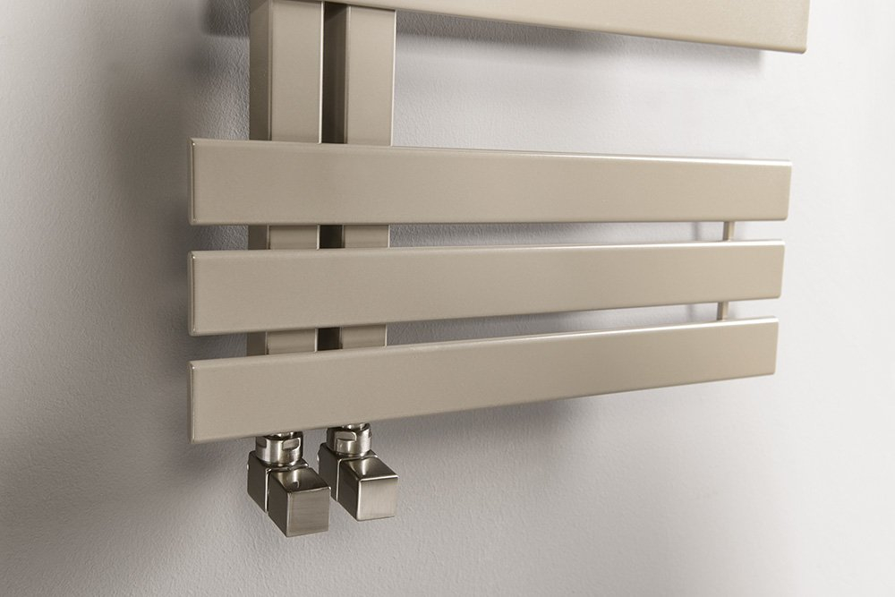 SCHADEMODEL: Sapho Silvana radiator mokka 60x150cm 771W