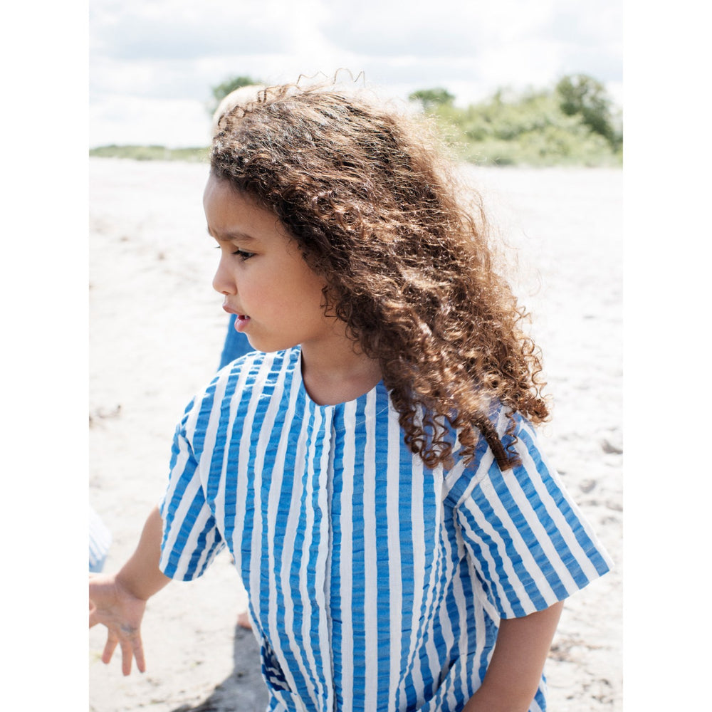 Køb Serendipity Azur Stripe Knap Kjole