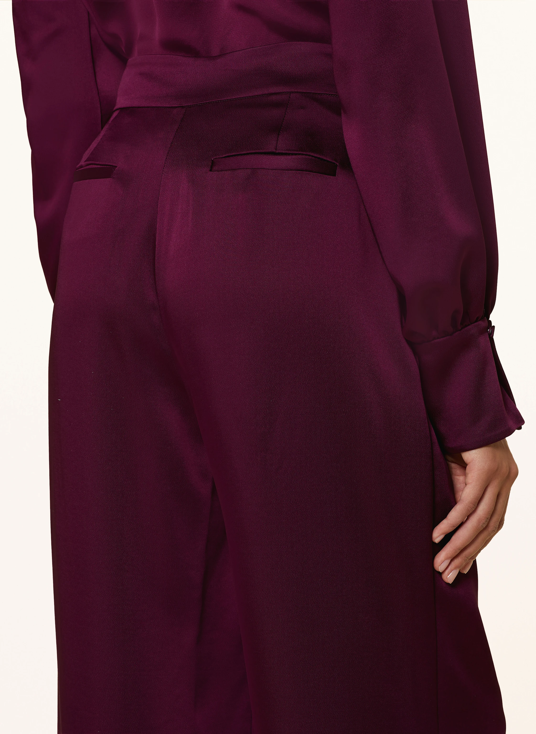 SIMKHAI Marlenehose KYRA aus Satin
