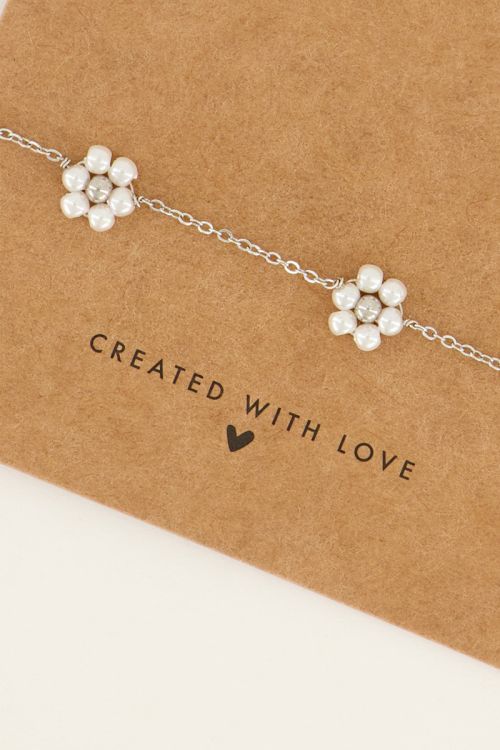 Armband met bloemen van parels