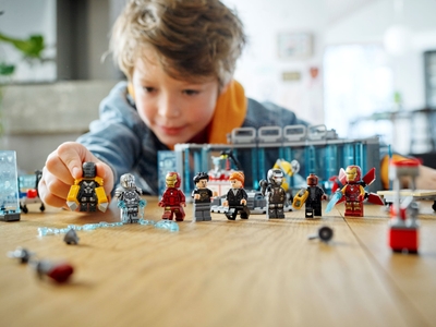 LEGO Iron Man Wapenkamer (76216)
