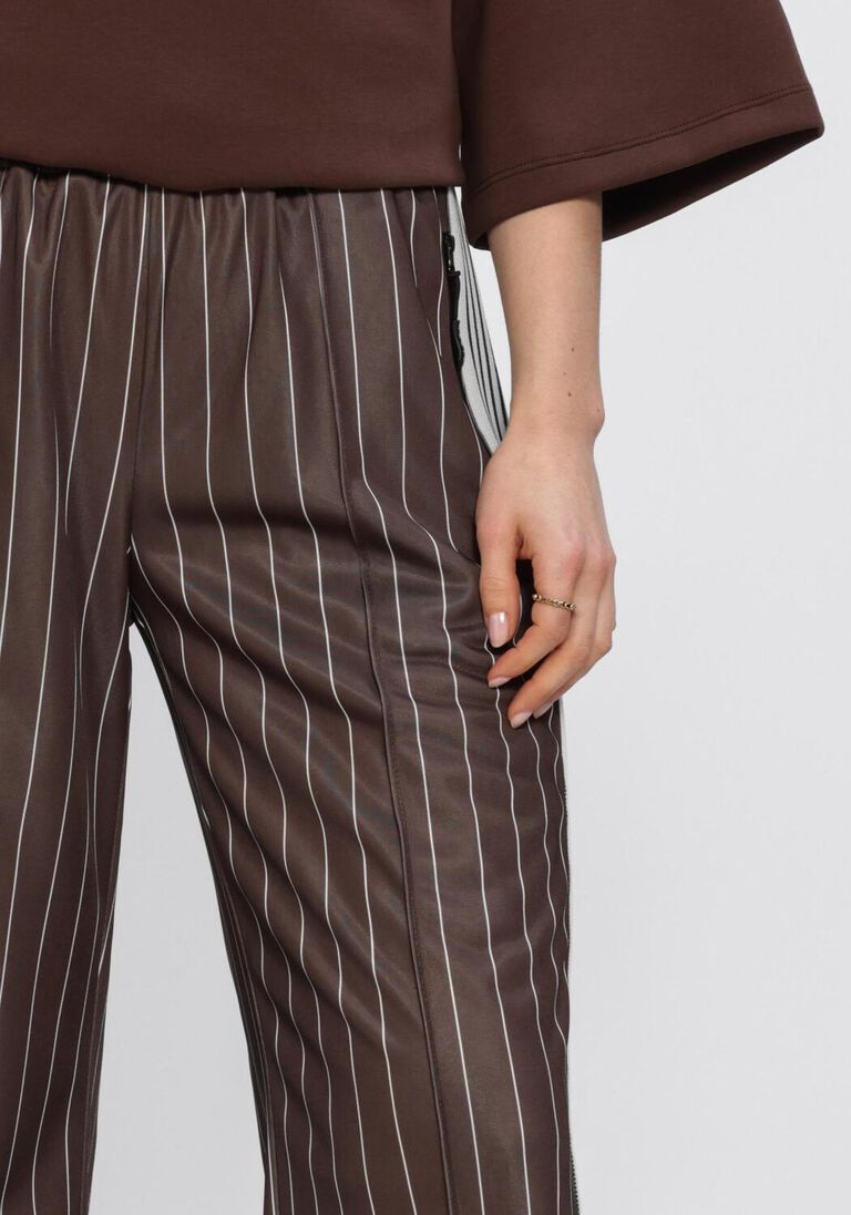 bruine haute l'amitié broeken baggy pin stripe track tall pants