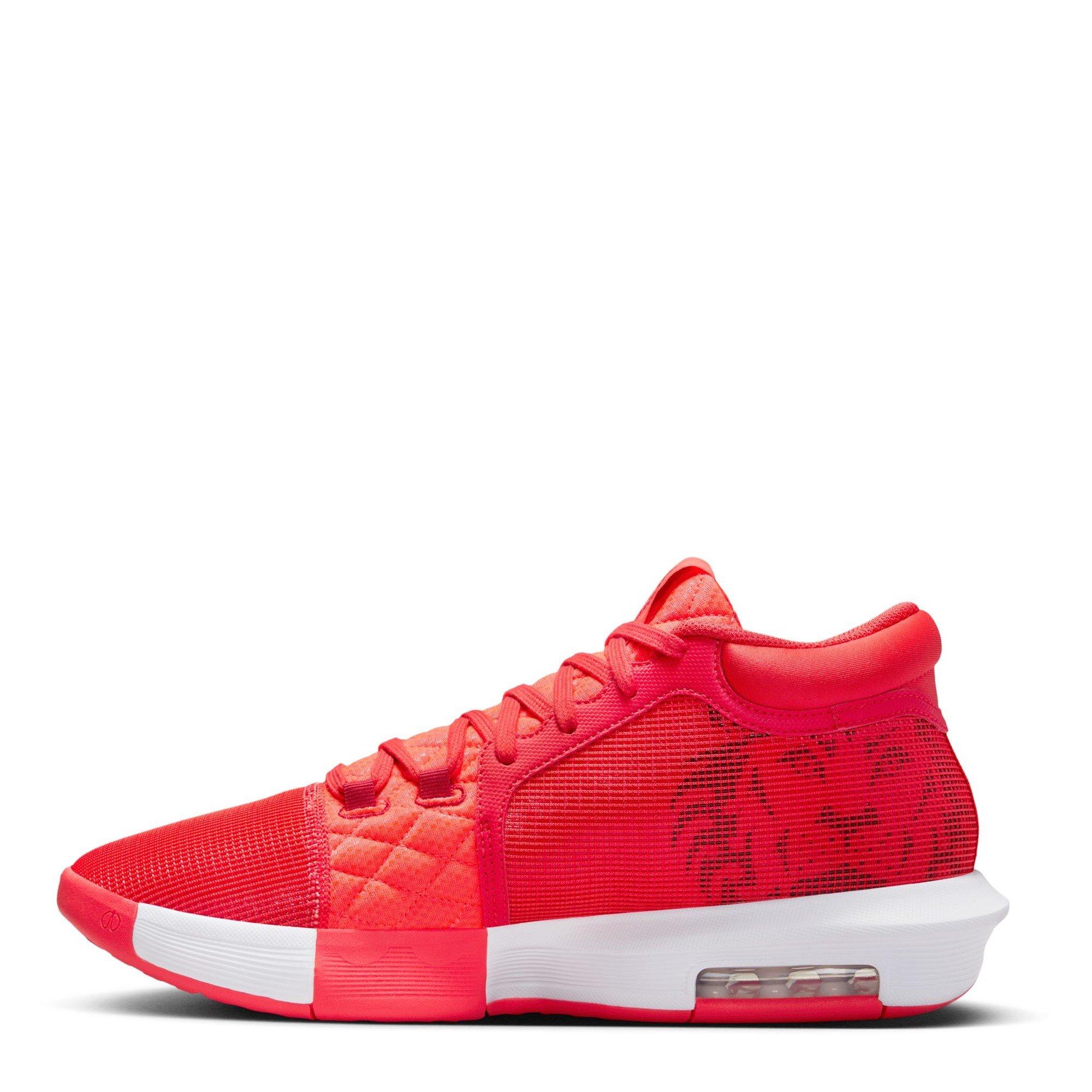 Nike LeBron Witness VIII Basketball Shoes
