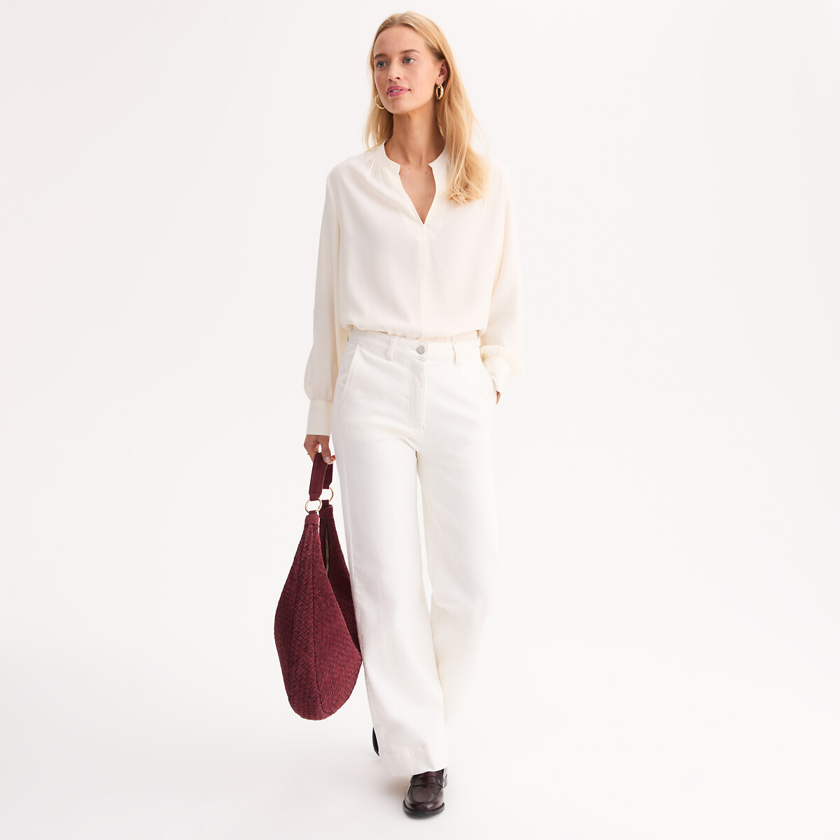 ANNE WEYBURN<br>Blusa de manga comprida com decote em V
