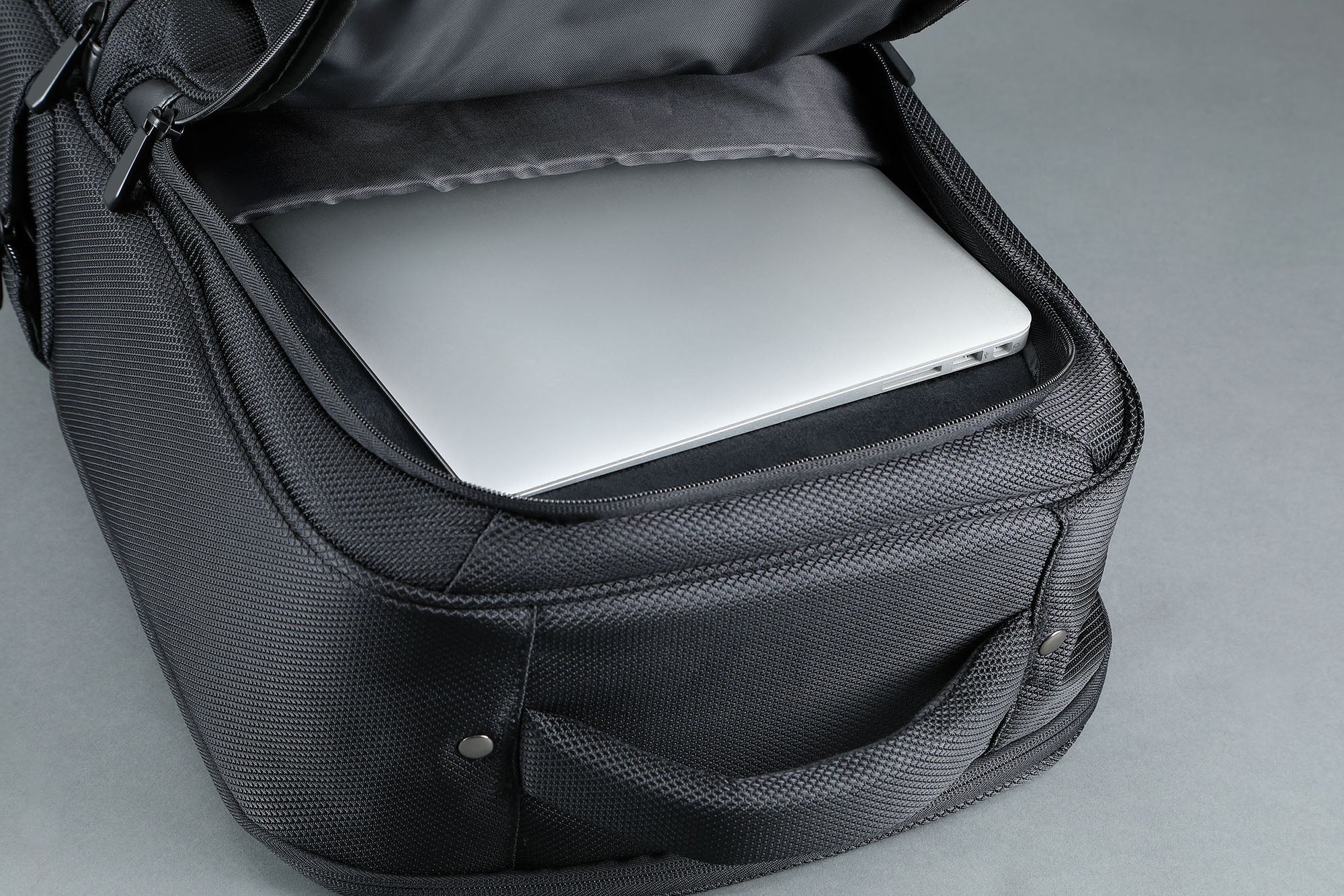 Roland CB-RU10 Utility Gig Bag rugtas voor muziekapparatuur