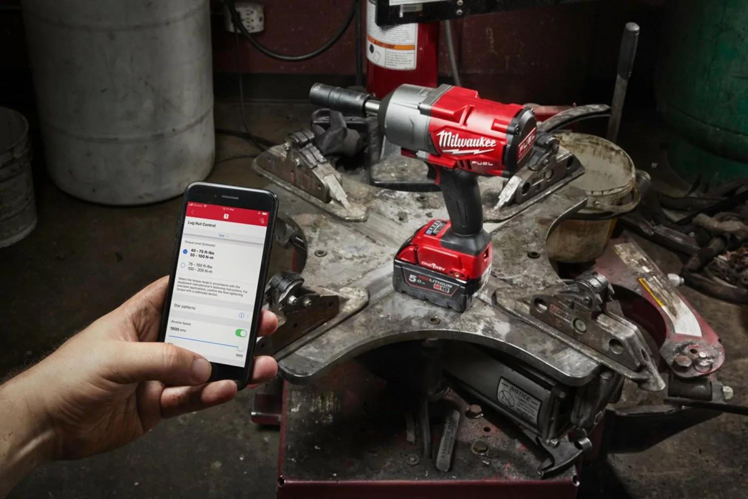 Milwaukee M18 ONEFHIWF12-502X ONE-KEY 18V Li-Ion accu Slagmoersleutel set (2x 5.0Ah accu) in HD Box - 1898Nm - koolborstelloos - 1/2