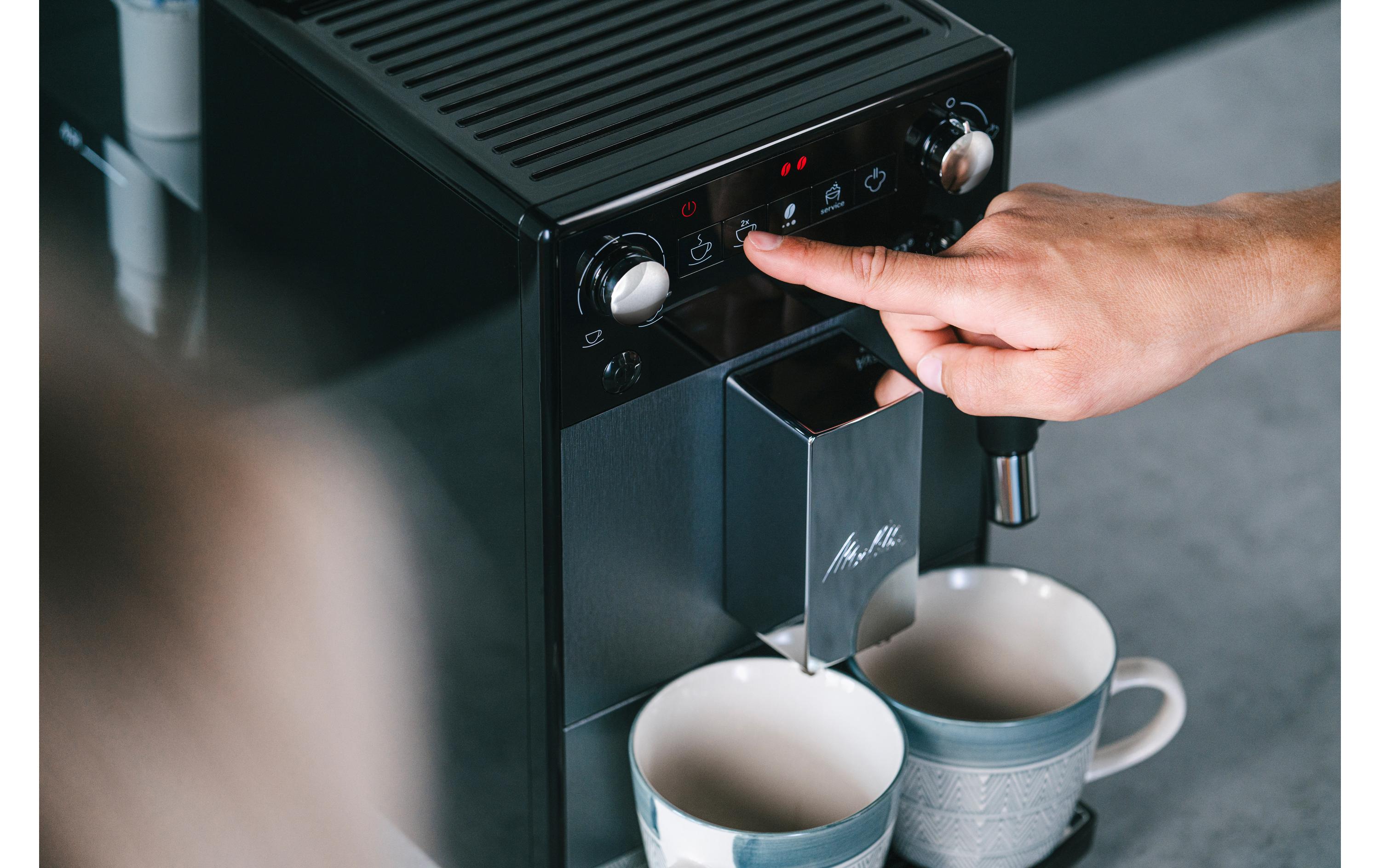 Kaffeevollautomat Avanza Edelstahl<br>Zweitassen-Vollautomat mit integriertem Milchsystem