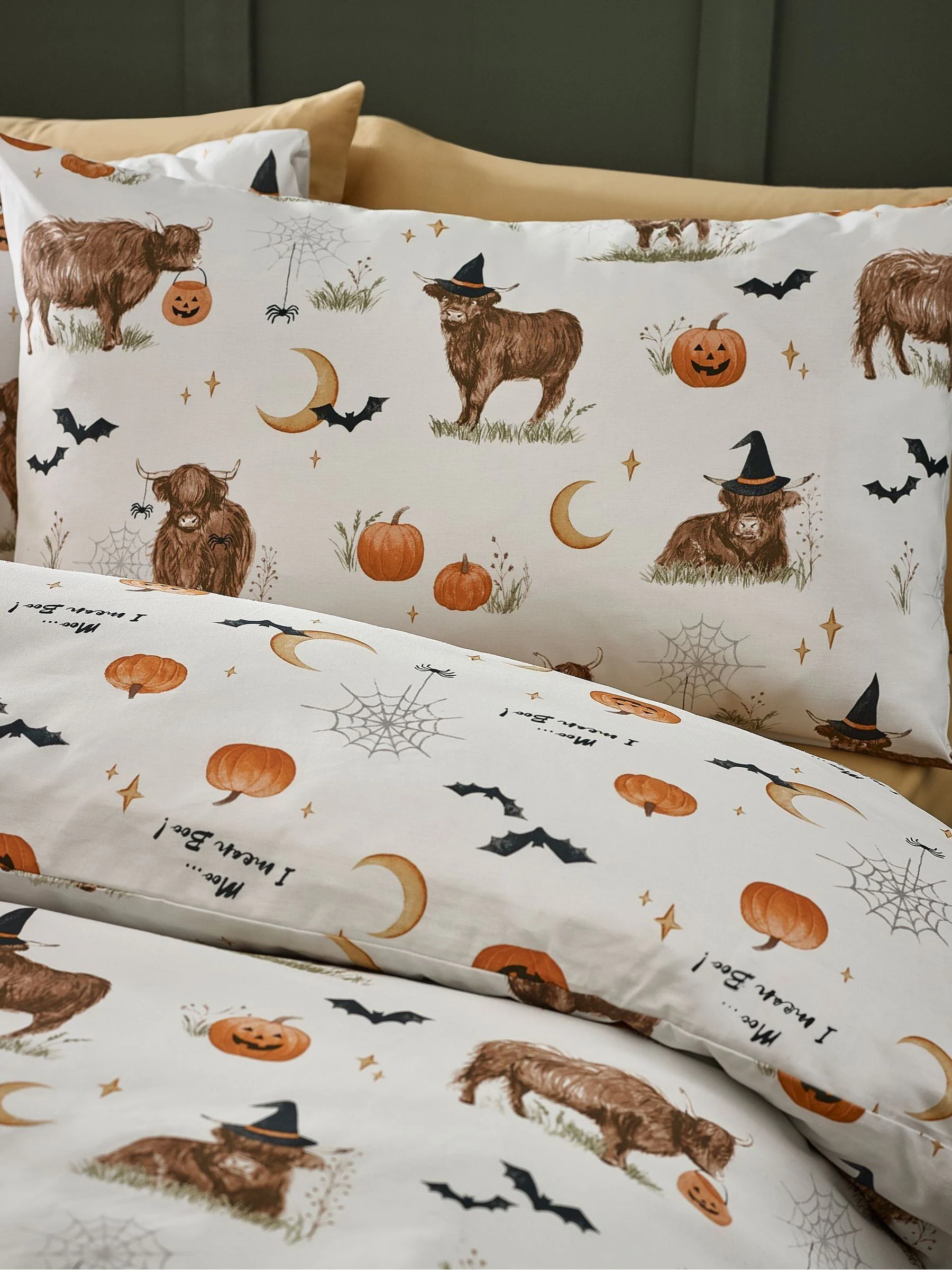 Catherine Lansfield omkeerbare dekbedovertrekset met Halloween-hooglandkoe