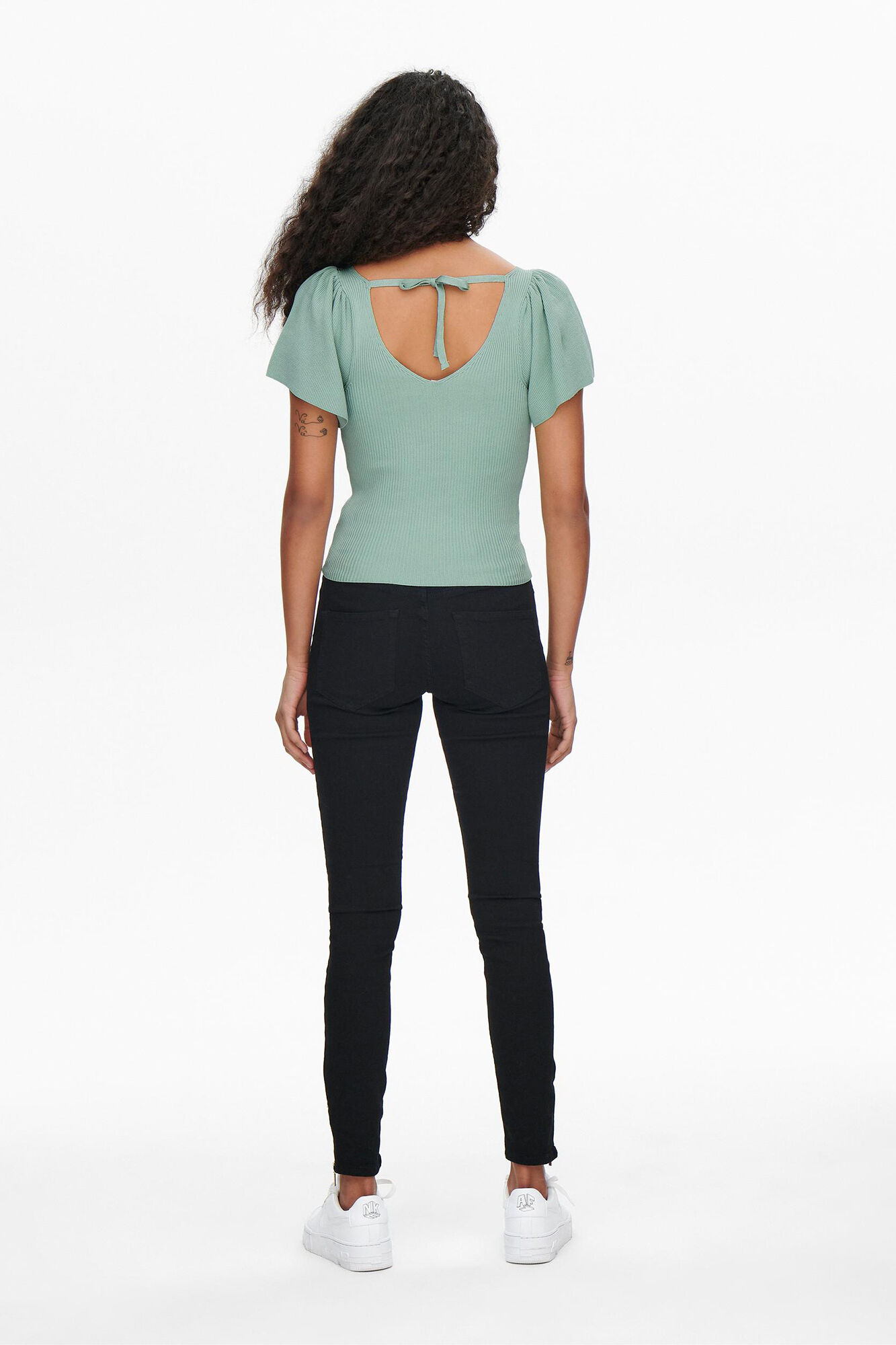 Blusa de manga curta com amarração