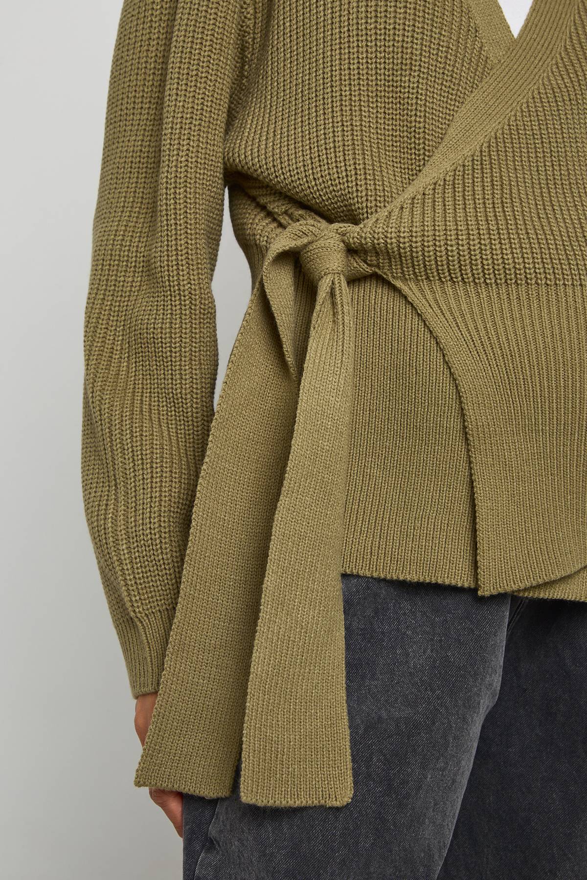 boohoo Cardigan tricoté de maternité à enveloppement latéral