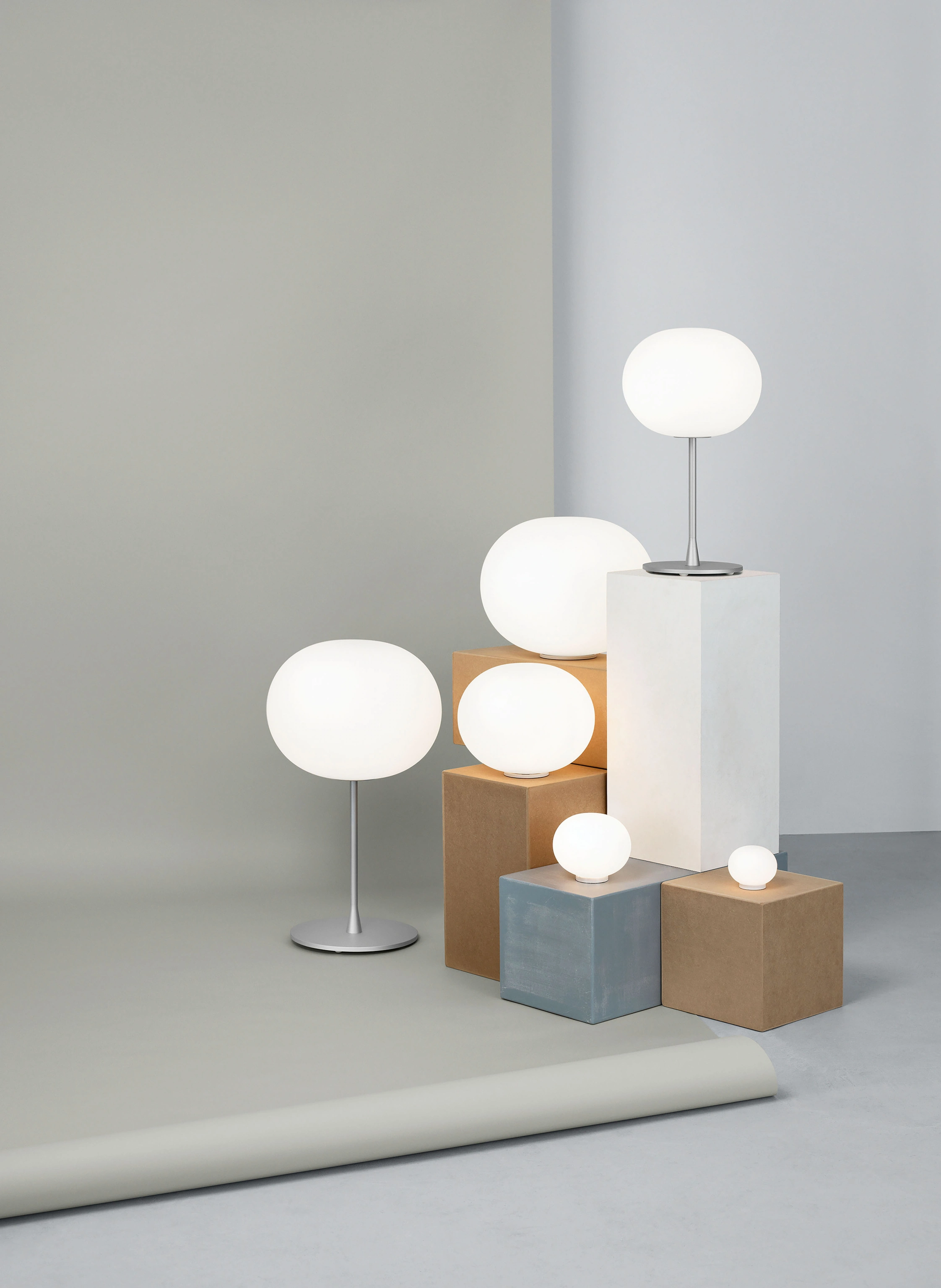 FLOS Tischleuchte GLO-BALL T1
