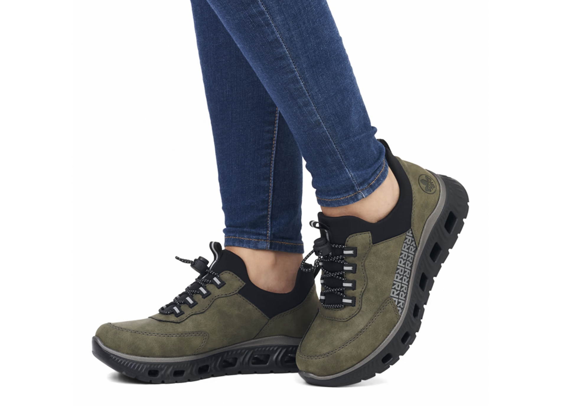 M6058 kaki