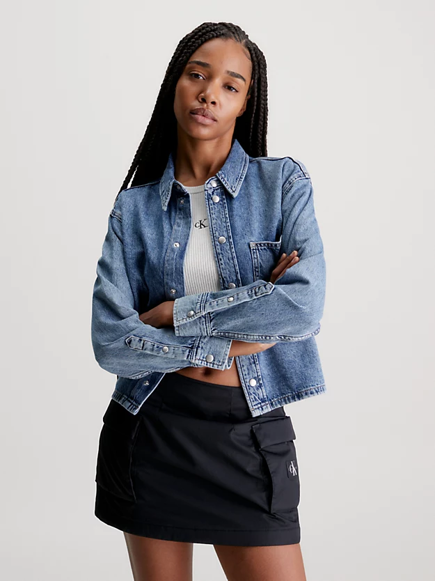 Camisa jeans cropped estilo pai